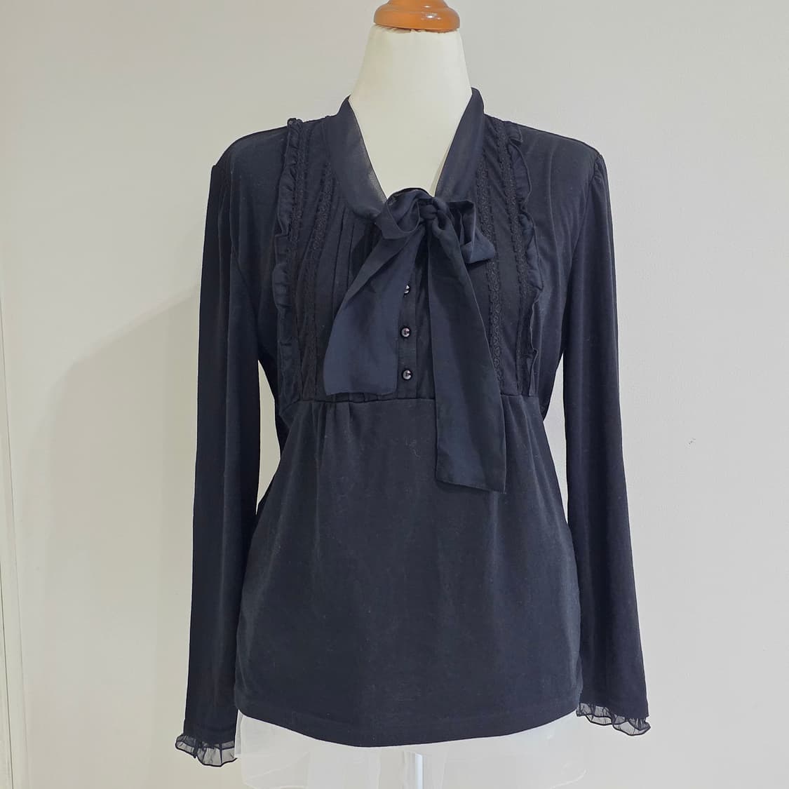 공겜여주st 고딕 블랙 레이스 리본 블라우스 상품이미지1