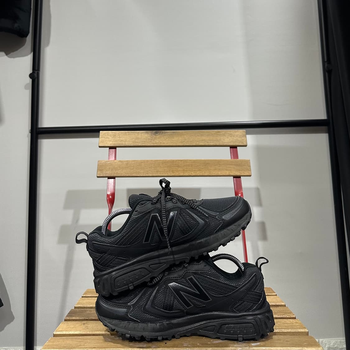 235) 뉴발란스 운동화 여성 여자 신발  410 V5 트레일화 상품이미지7