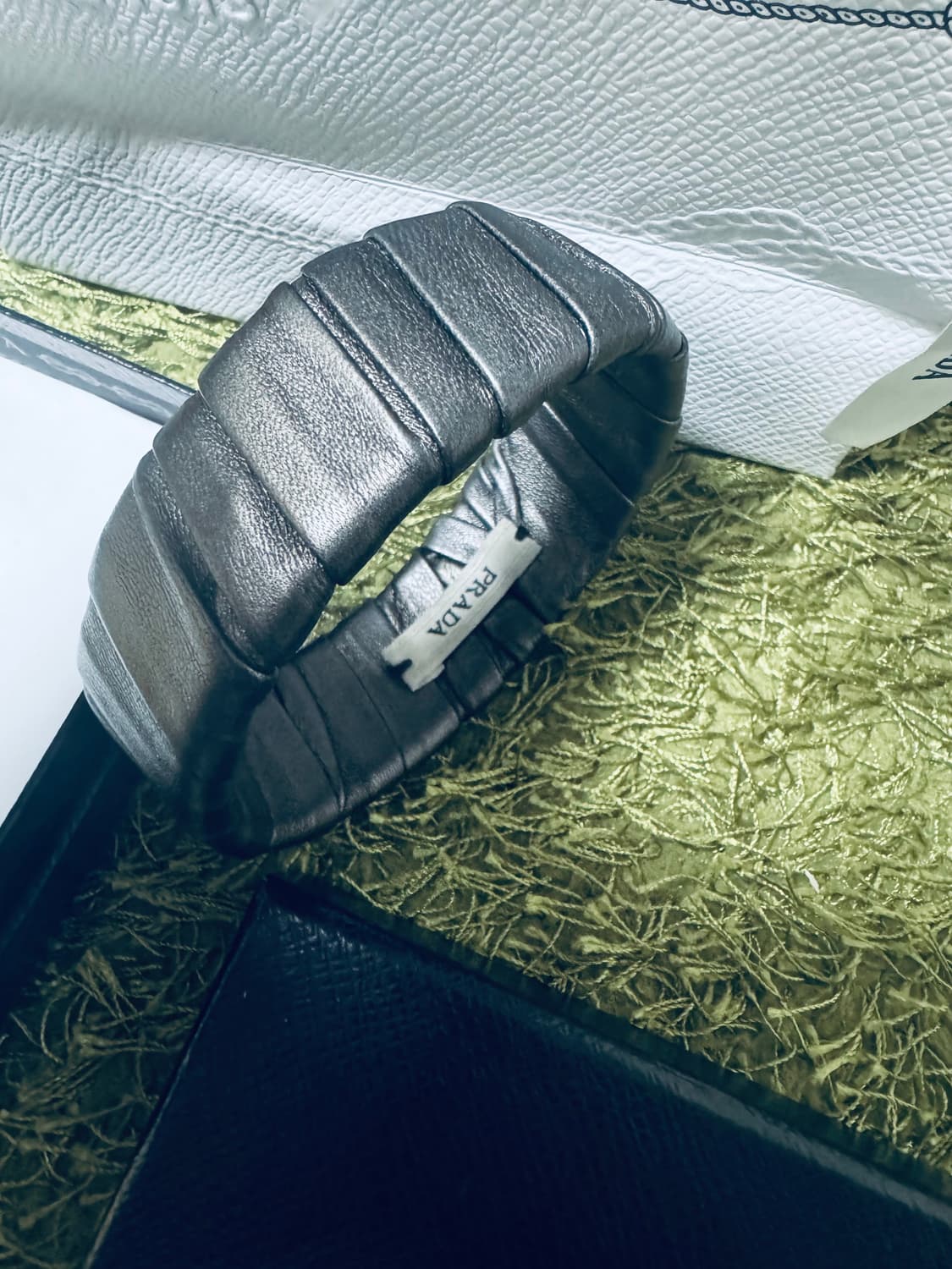 정품 프라다 팔찌 상품이미지2