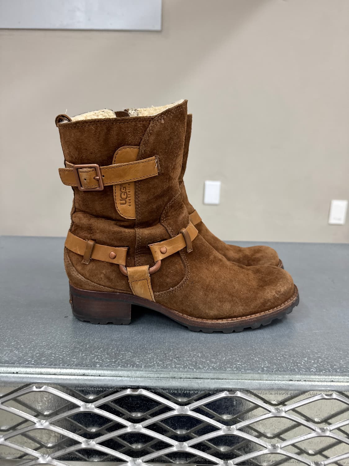 어그 브라운 하네스 부츠 240 상품이미지3