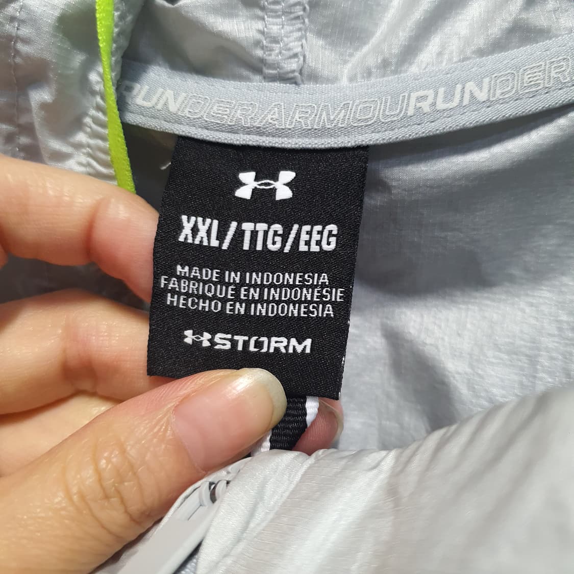 언더아머 라이트웨이트 임파스 바람막이  상품이미지4