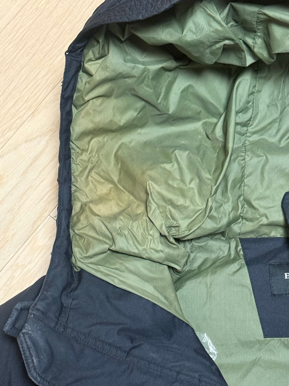 이스트로그 유틸리티 패딩 L 사이즈 상품이미지2