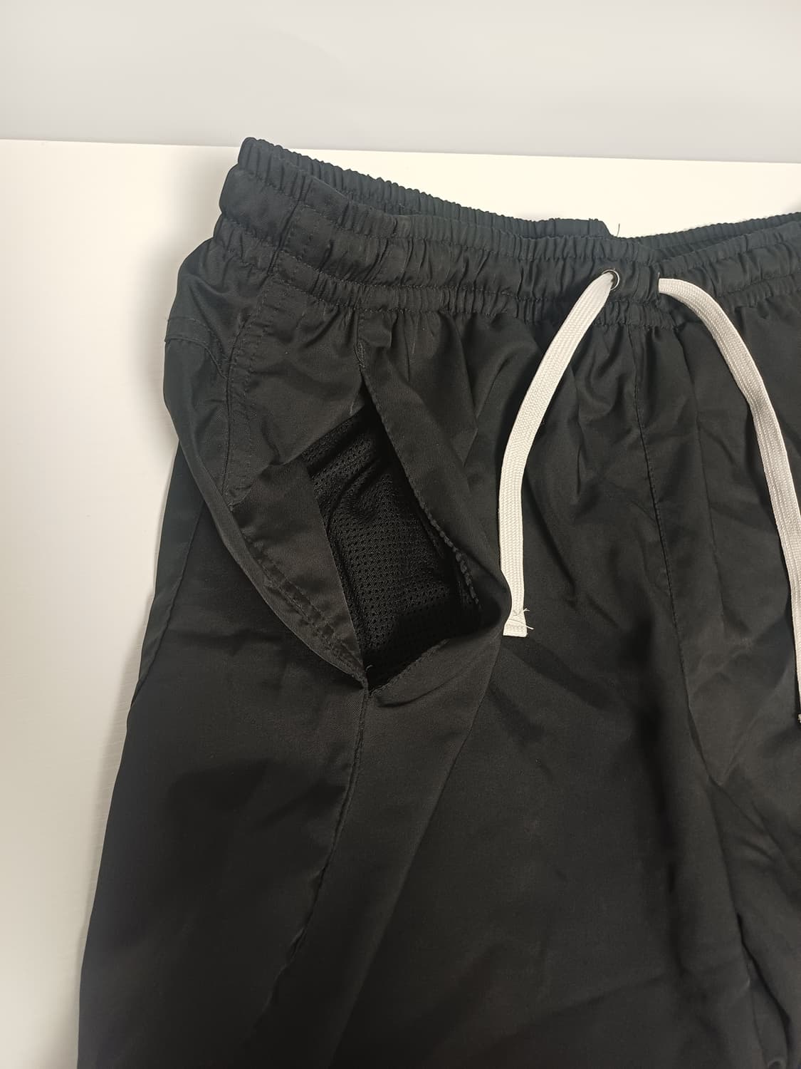 (정품) 나이키 NSW 우븐 플로우 쇼츠 블랙 L (AR2383-010) 상품이미지6