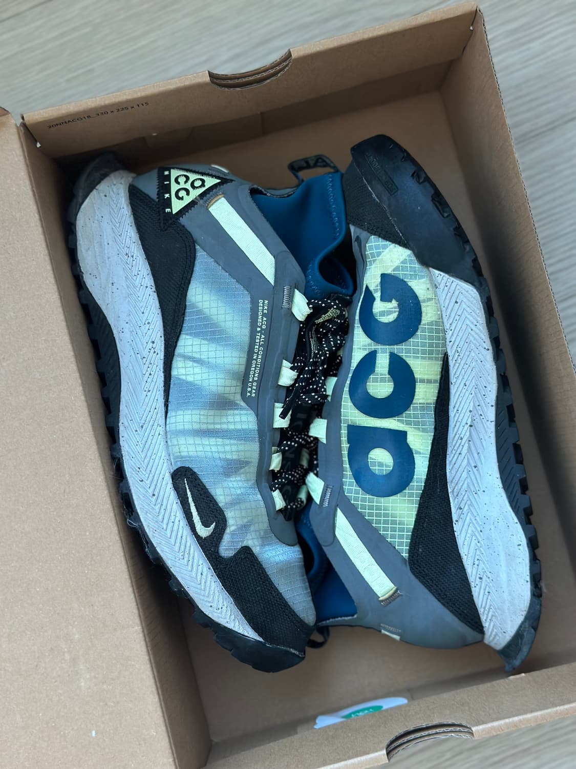 나이키 acg 줌테라 자헤라 볼트 255 상품이미지6
