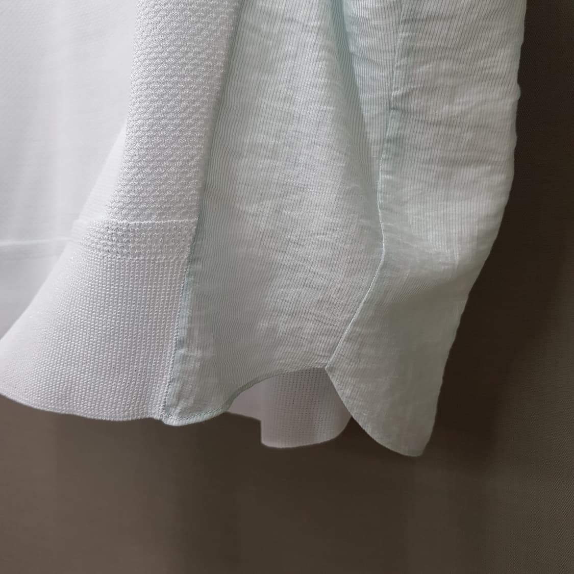 한섬 SJSJ 2024 텍스처 블록 조니 칼라 니트 F사이즈 상품이미지4