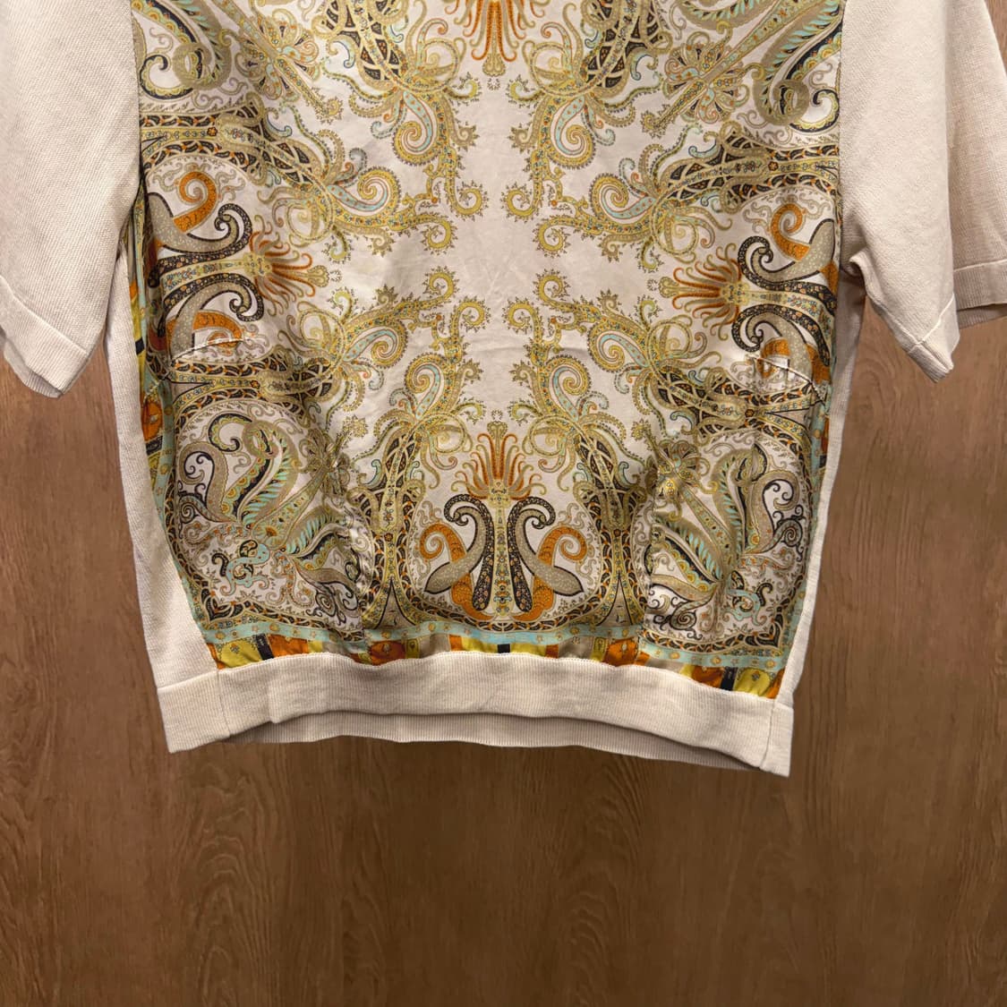 에트로 반팔 크롭 니트 페이즐리 패턴 라운드넥 디테일 슬림핏 베이비 핑크 상품이미지5