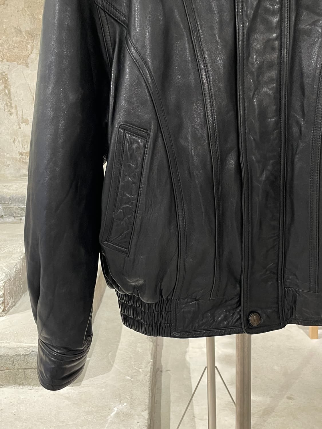 이브 생로랑 뿌르 옴므 블랙 클래식 쉽 레더 자켓 상품이미지4