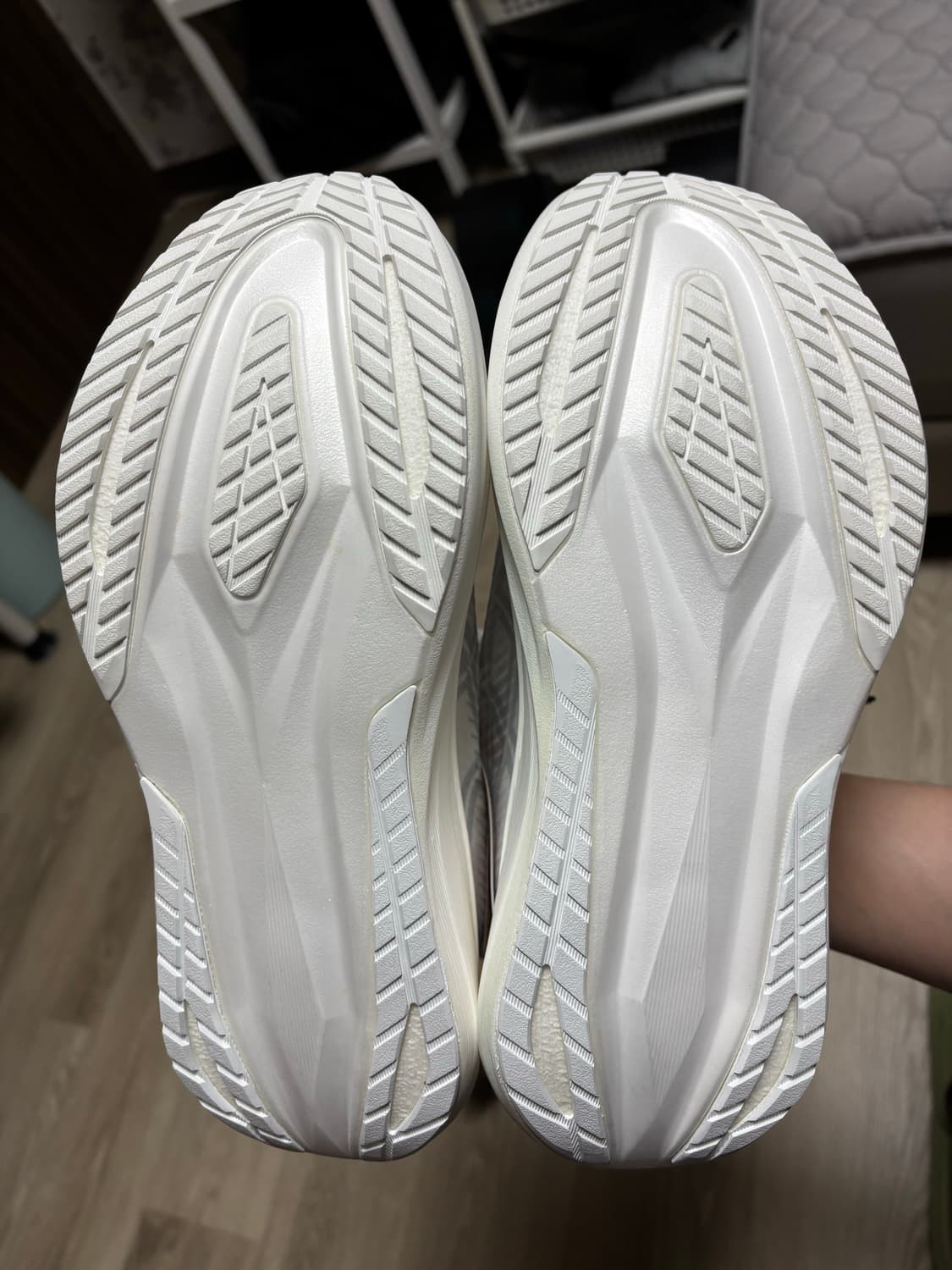 아식스 메가블라스트 화이트 260 새상품 (265교환가능) 상품이미지2