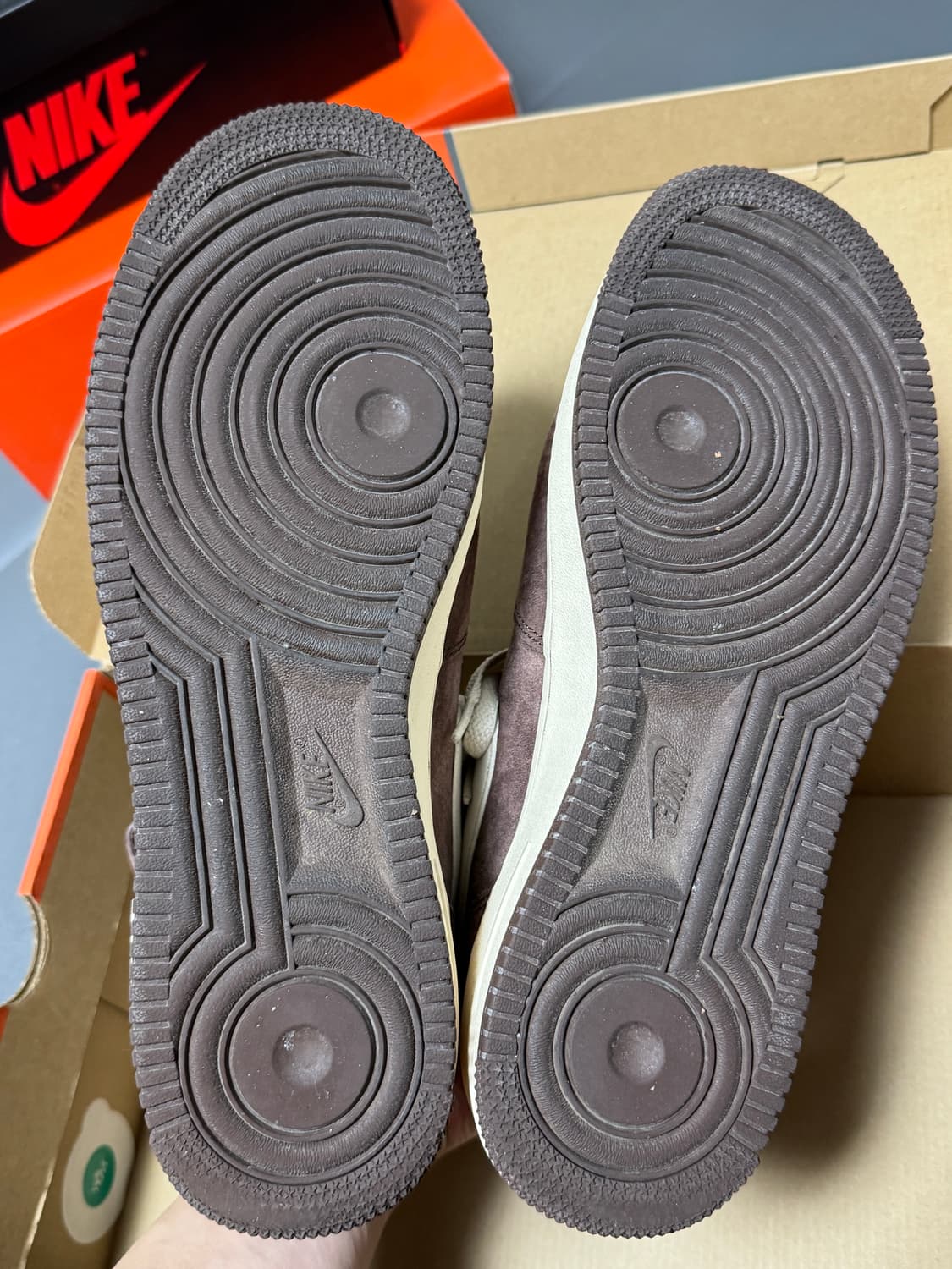 나이키 에어포스 1 미드 '07 QS 초콜릿 280사이즈 상품이미지5