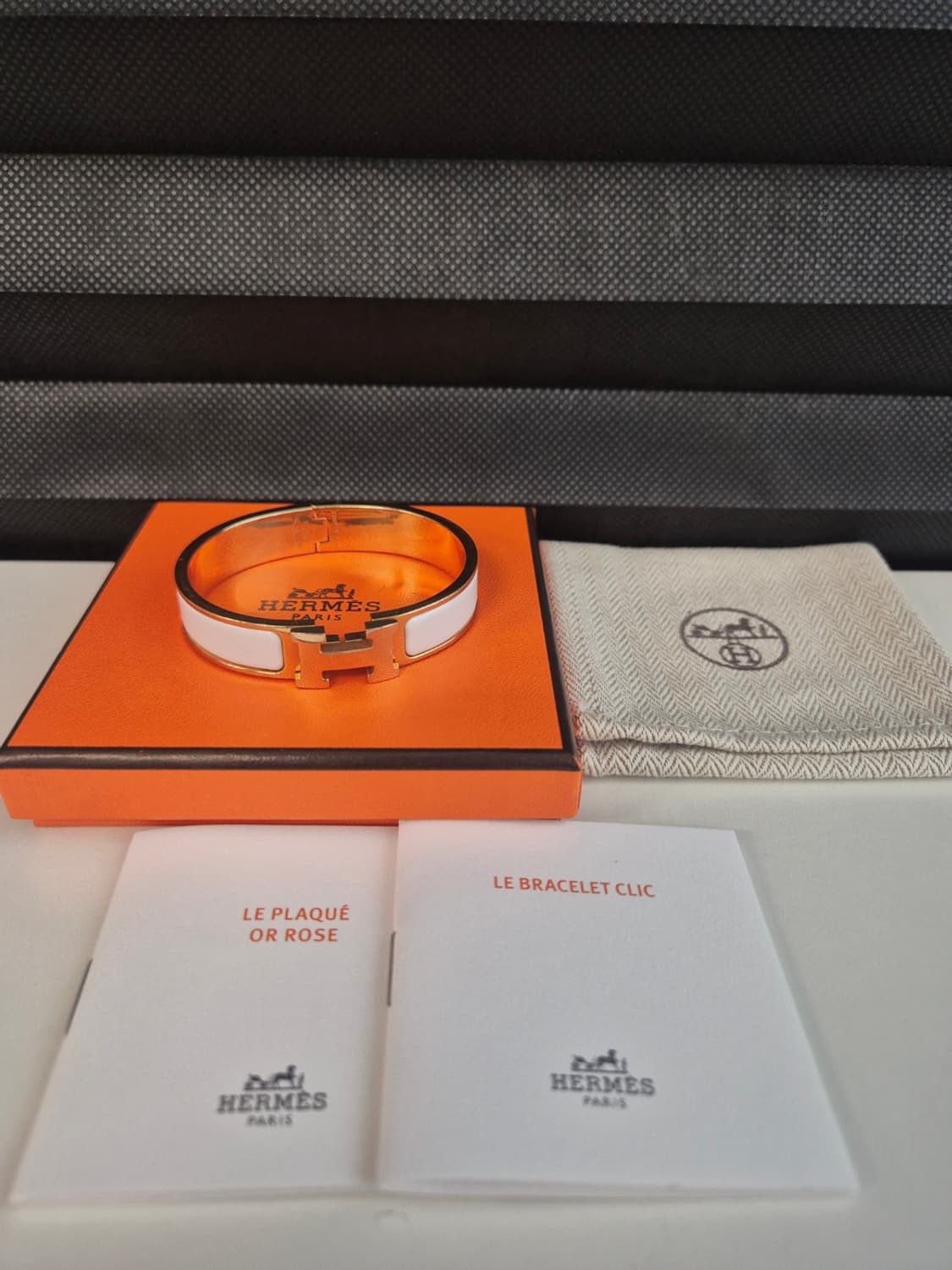 에르메스 클릭아슈 화이트 골드 pm 사이즈 상품이미지1