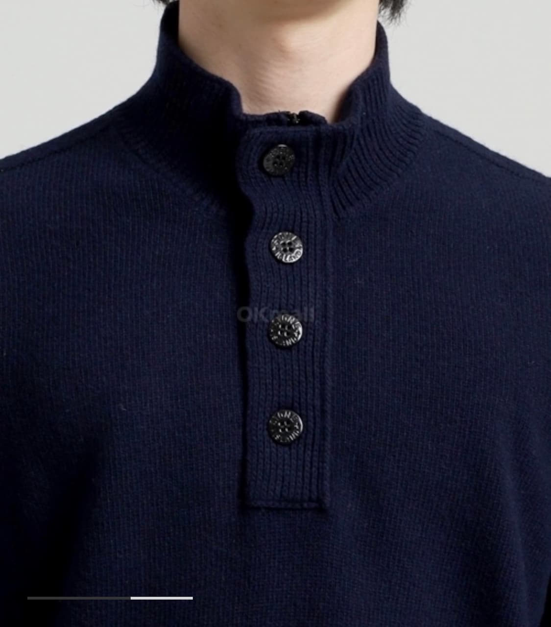 스톤아일랜드 램스울 하프 버튼 스웨터 네이비 상품이미지4