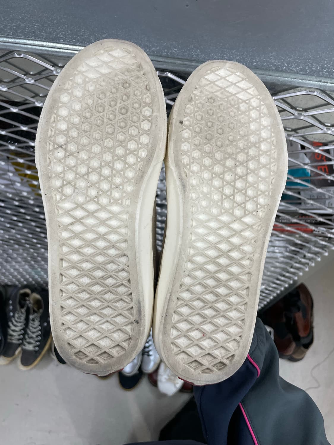 반스 발켄 크림 레드 225 (gr-4101) 상품이미지6