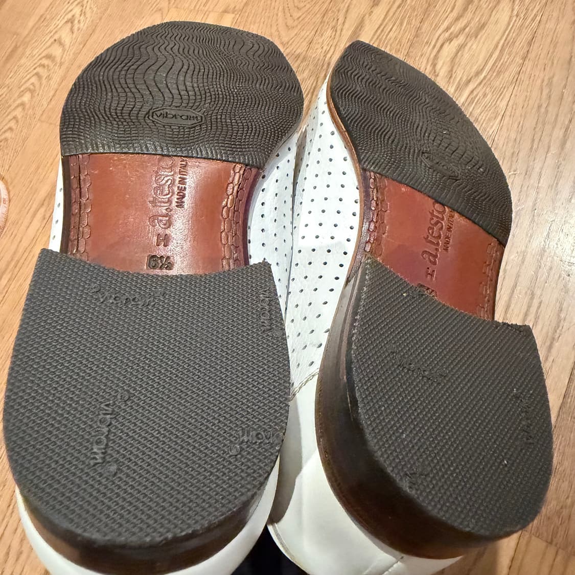 아.테스토니 펀칭 로퍼 상품이미지5