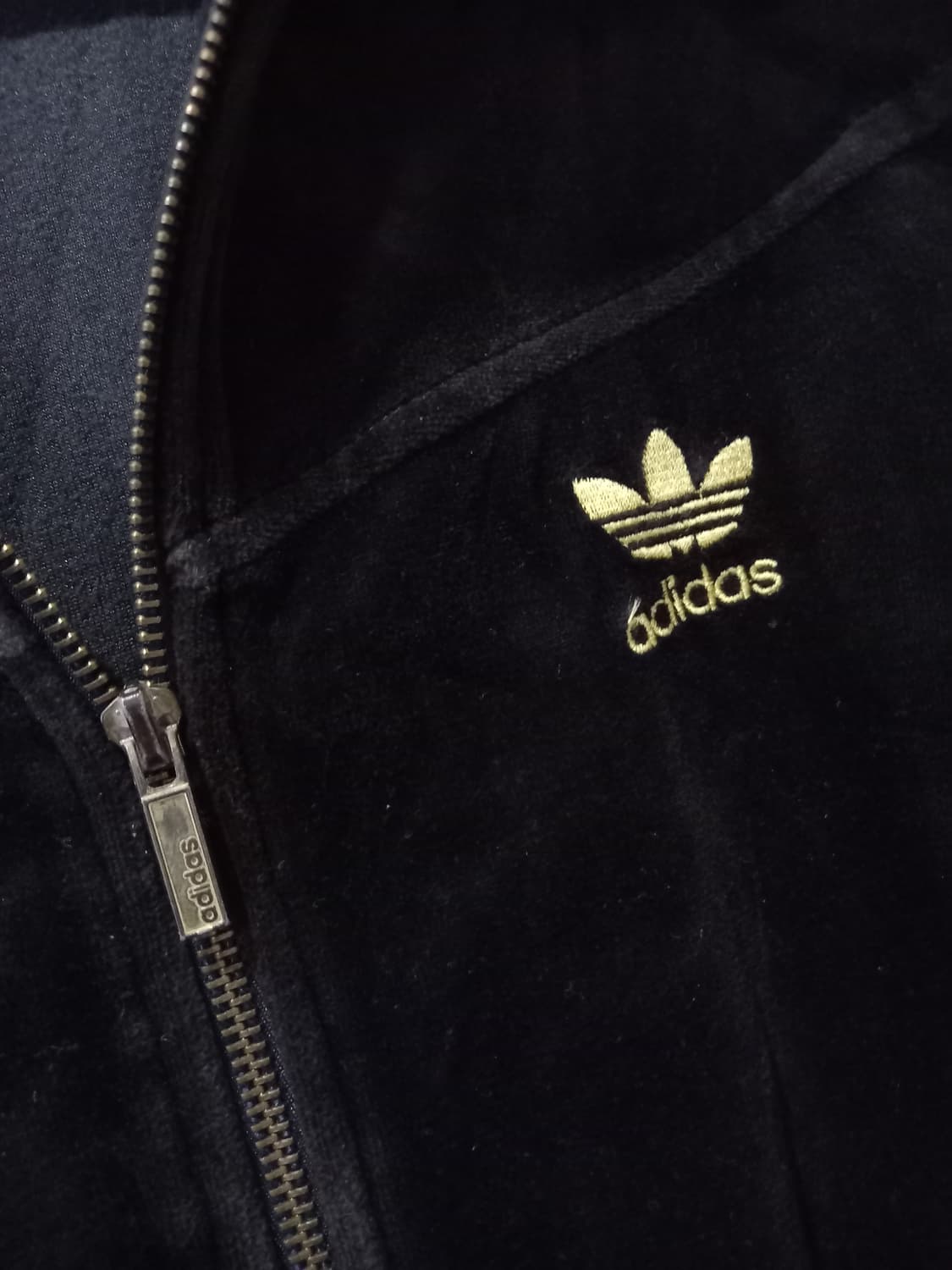 아디다스 희귀 벨벳 블랙 검골 트랙탑 저지 져지집업 100/L 상품이미지3
