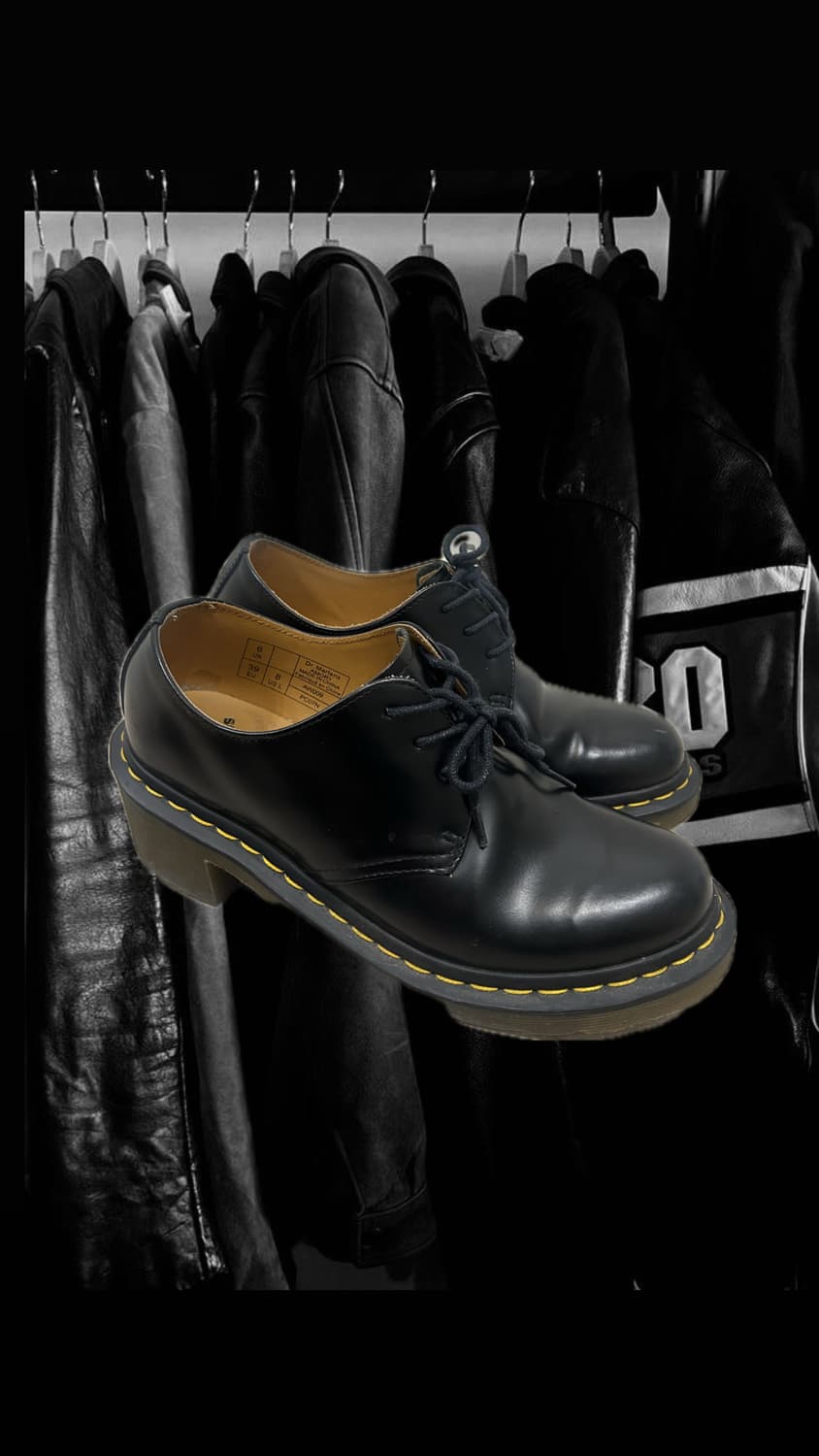 닥터마틴AW009 250 상품이미지1