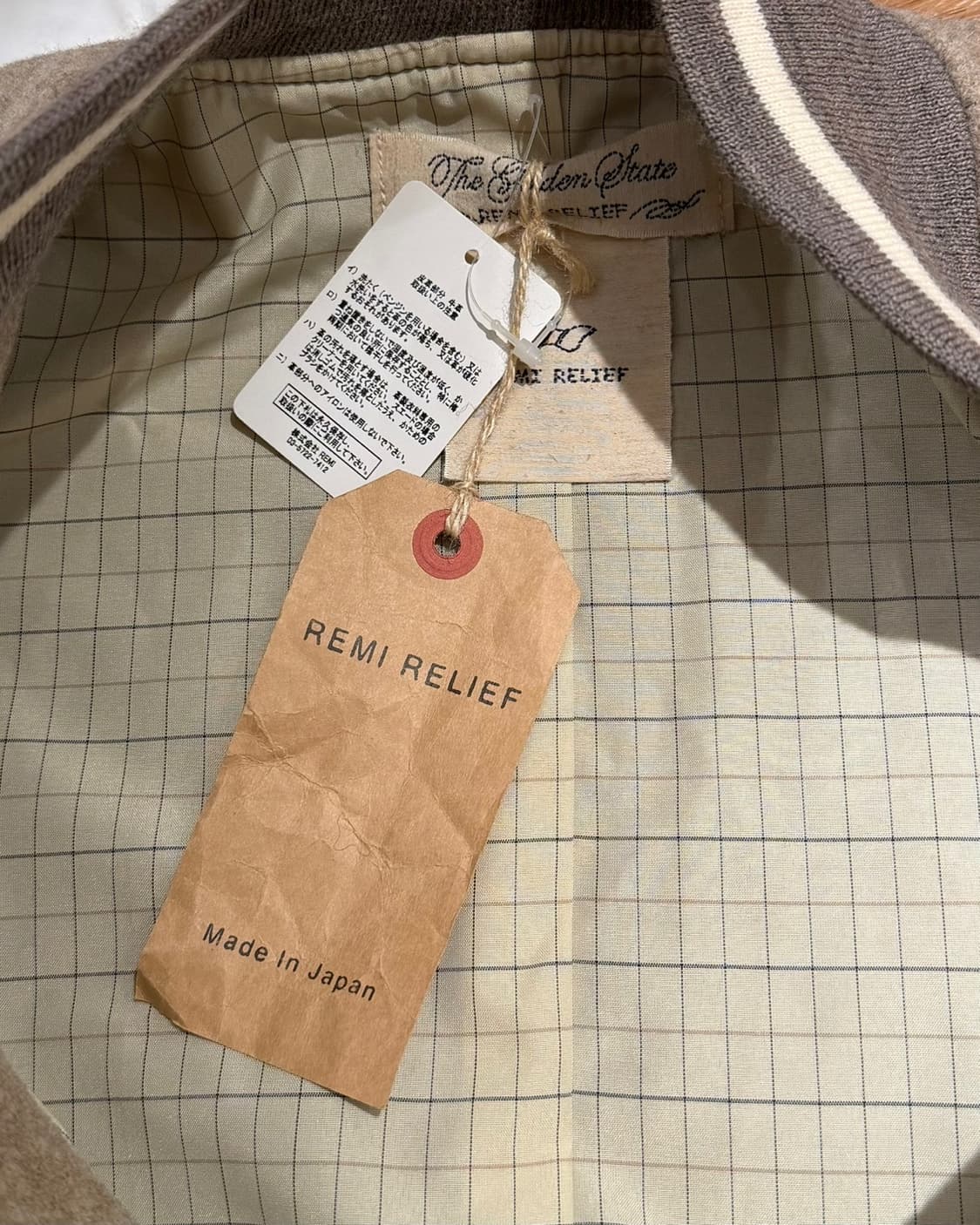 레미 릴리프 베이지 로고 패치 레더 슬리브 자켓 상품이미지7