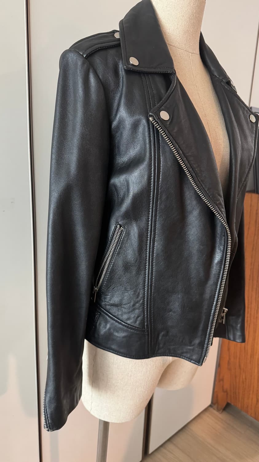 망고 블랙 리얼 가죽 라이더 자켓 상품이미지2