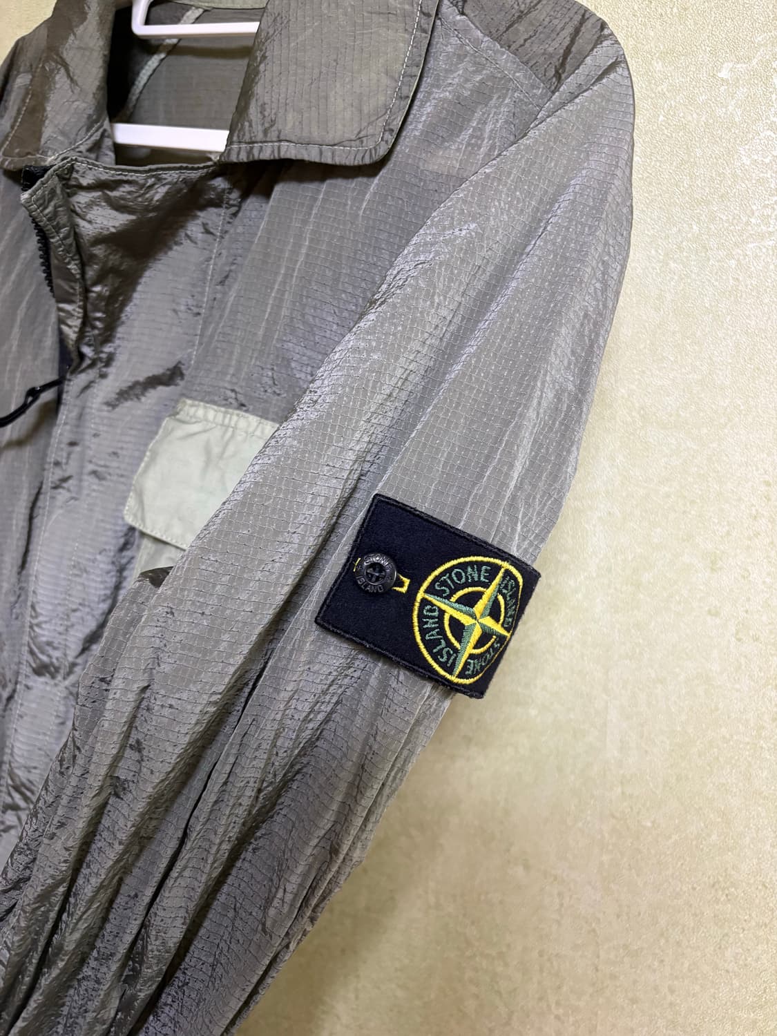 스톤아일랜드 나일론메탈 립스탑 오버셔츠 M 상품이미지2