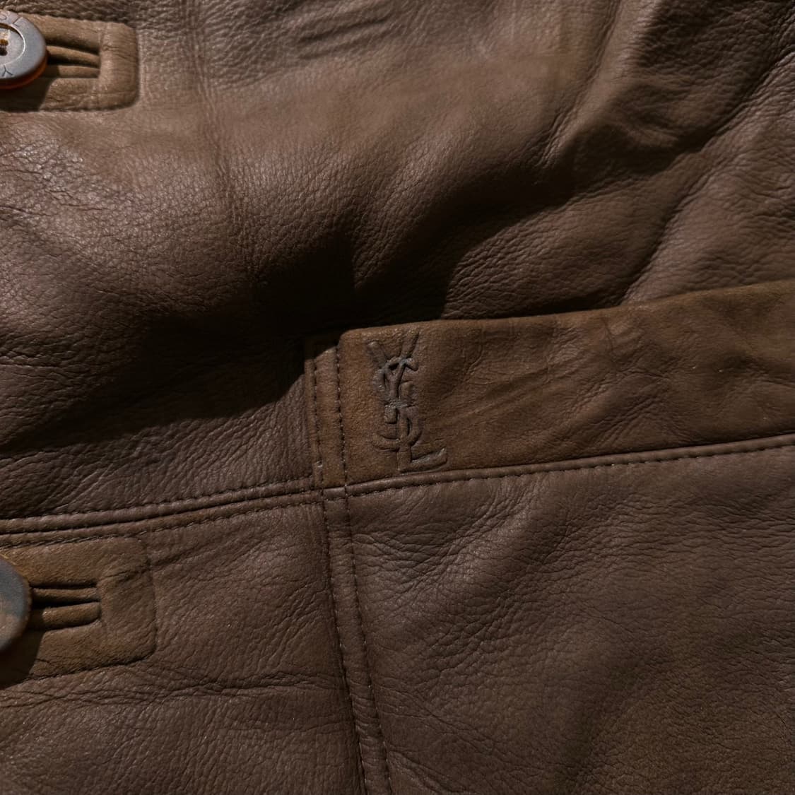 입생로랑 램스킨 양가죽 무스탕 싱글 자켓 상품이미지4