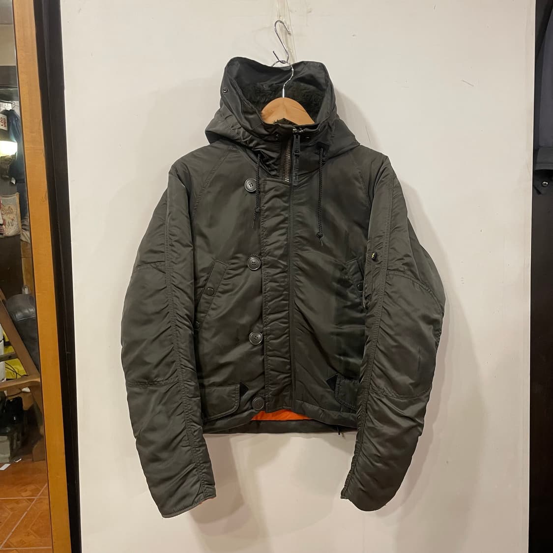 알파인더스트리 리메이크 크롭봄버 M 상품이미지1