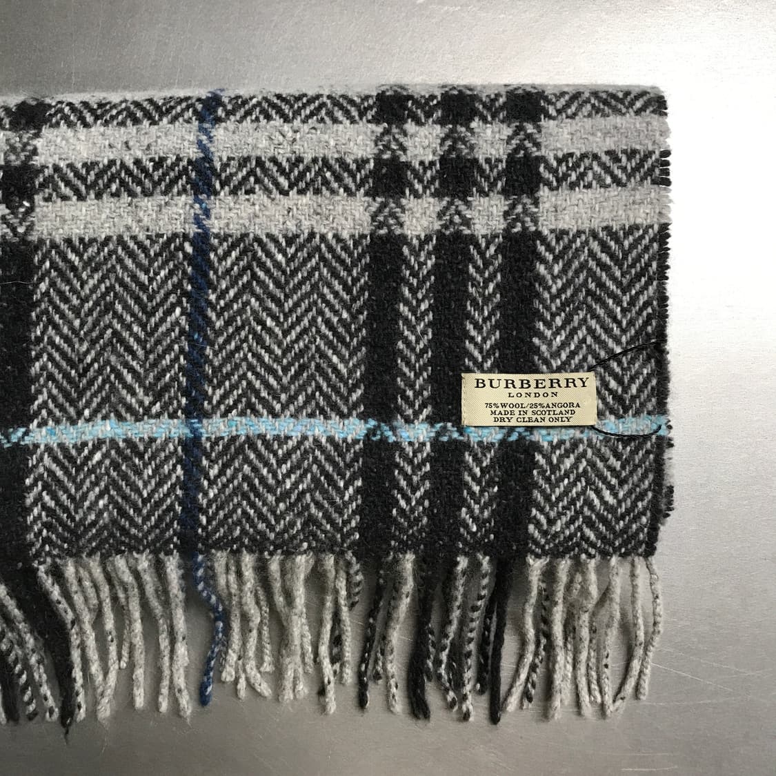 버버리 정품 울/앙고라 머플러 그레이 상품이미지2
