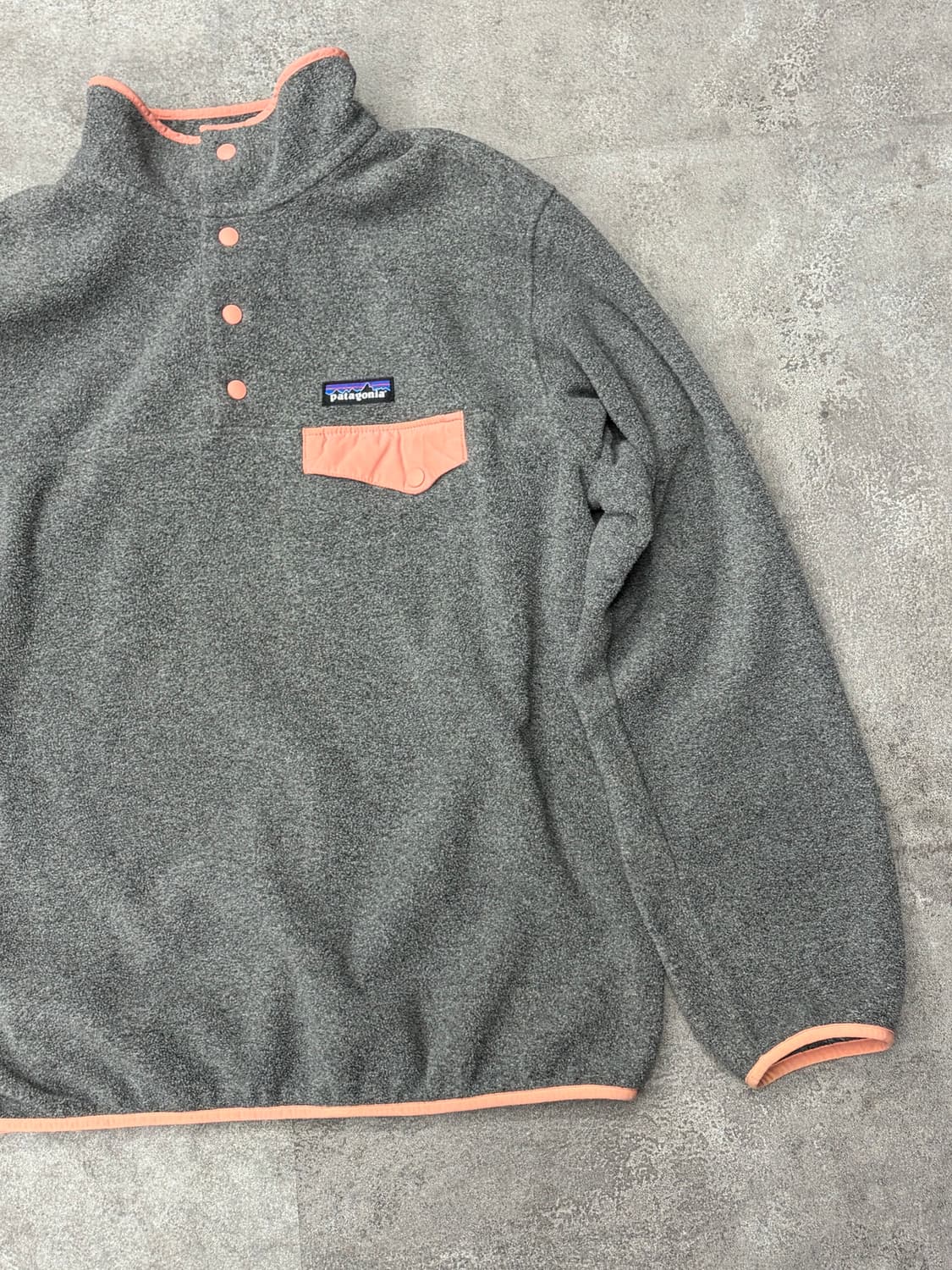 10s 파타고니아 신칠라 회색 플리스 풀오버 상품이미지4