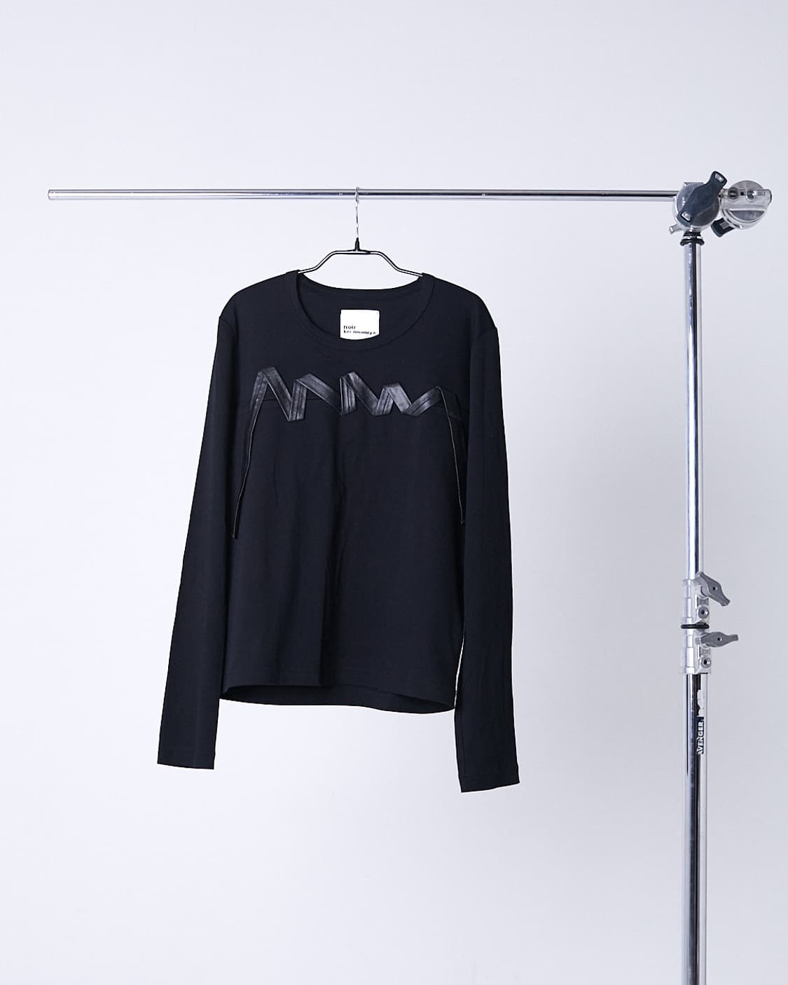 Leahter Trim Long Sleeve T-Shirt 상품이미지1