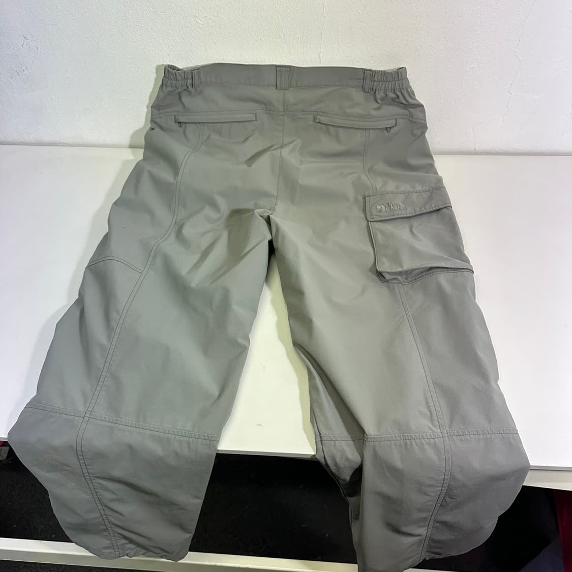 XL 34 피엘라벤 그레이 레귤러핏 파라슈트 밴딩 나일론팬츠 상품이미지10