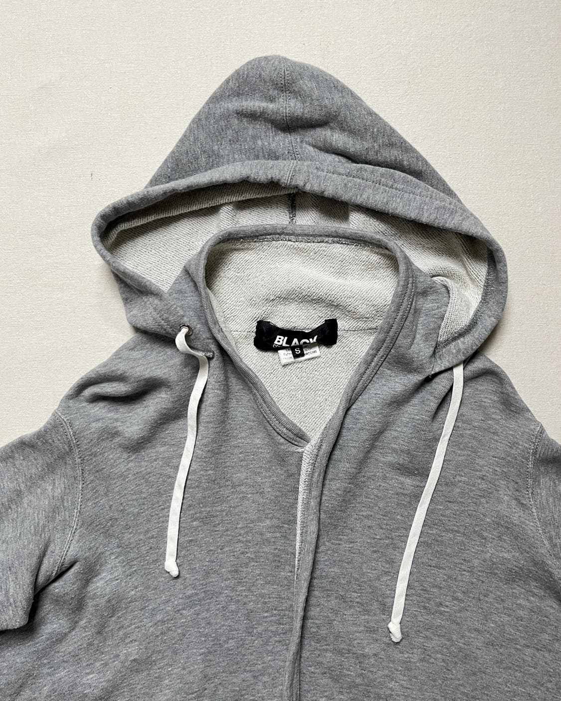 꼼데가르송 케이프 후드 comme des garcons black  상품이미지7