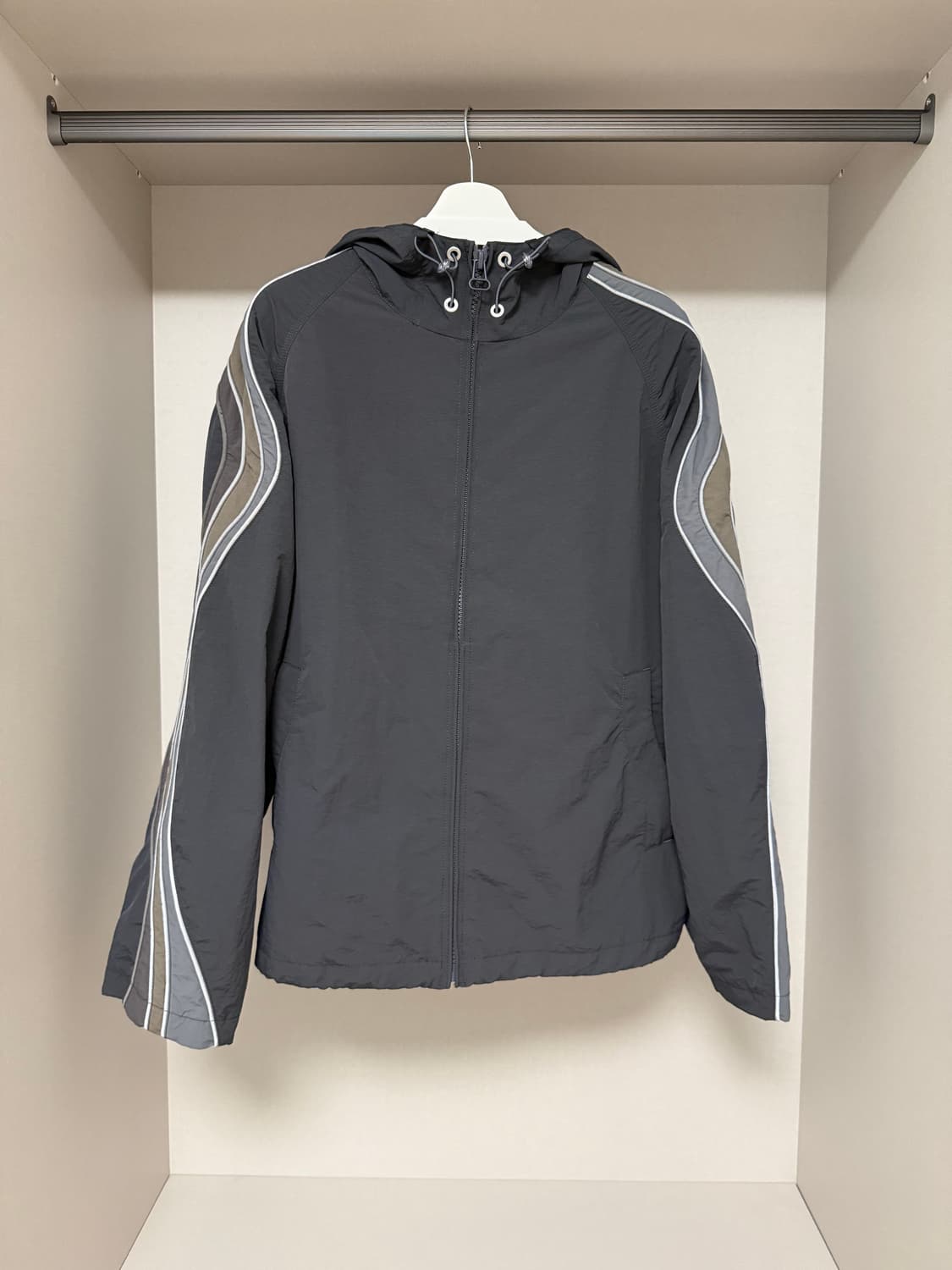 [M] ERL UFO WINDBREAKER 이알엘 바람막이 자켓 상품이미지2