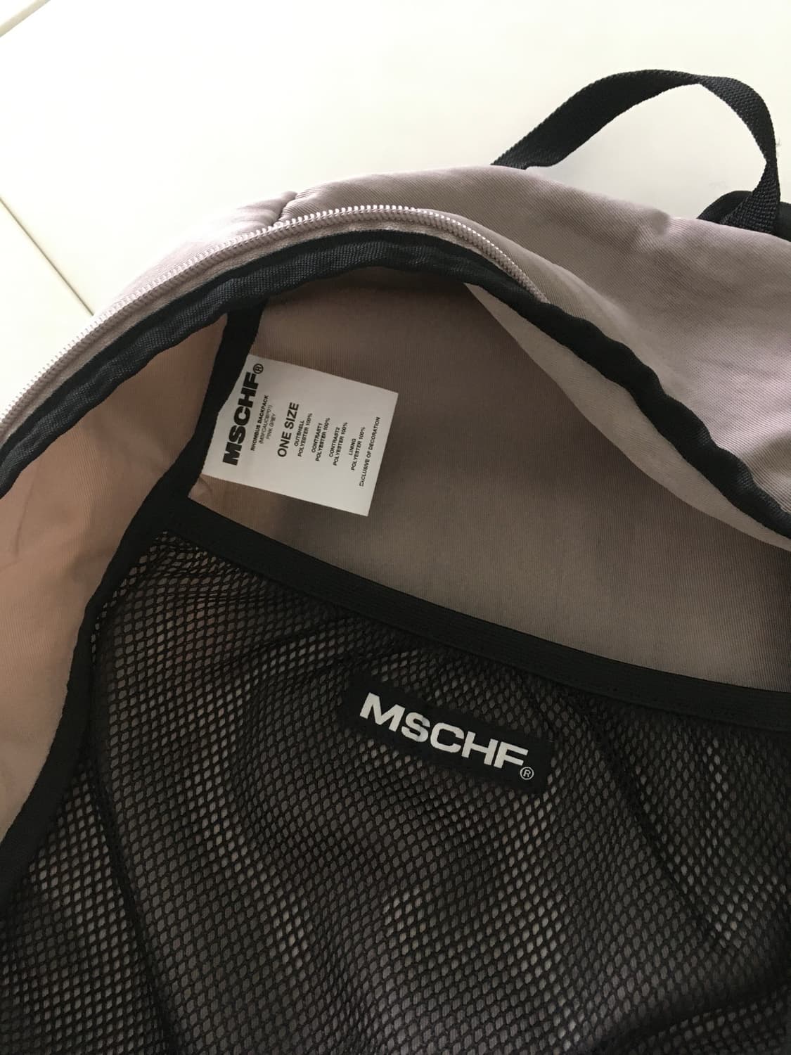 미스치프 롬버스 백팩 가방 핑크그레이 상품이미지3