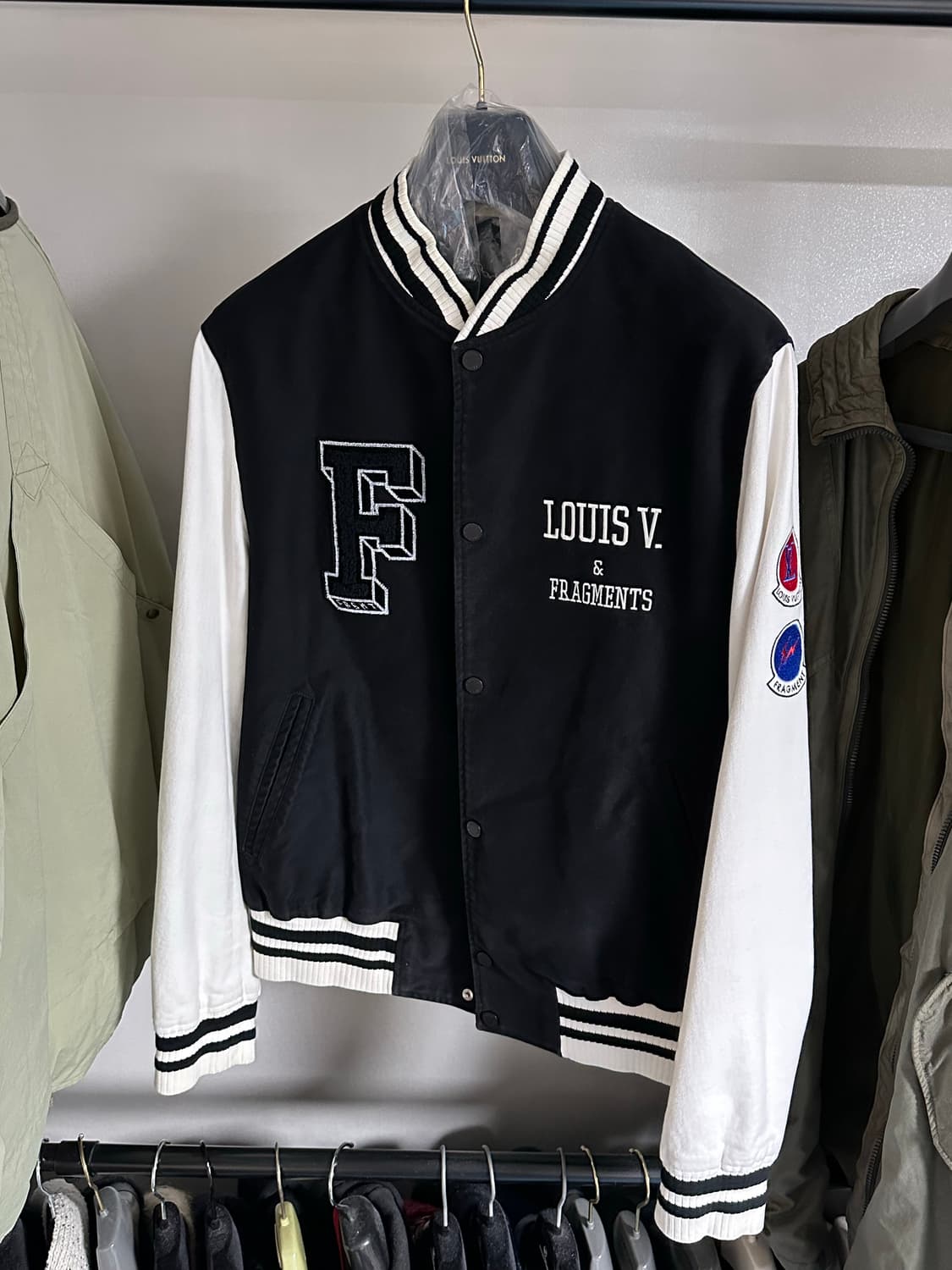 [56] 루이비통x프라그먼트 스타디움 자켓 상품이미지1