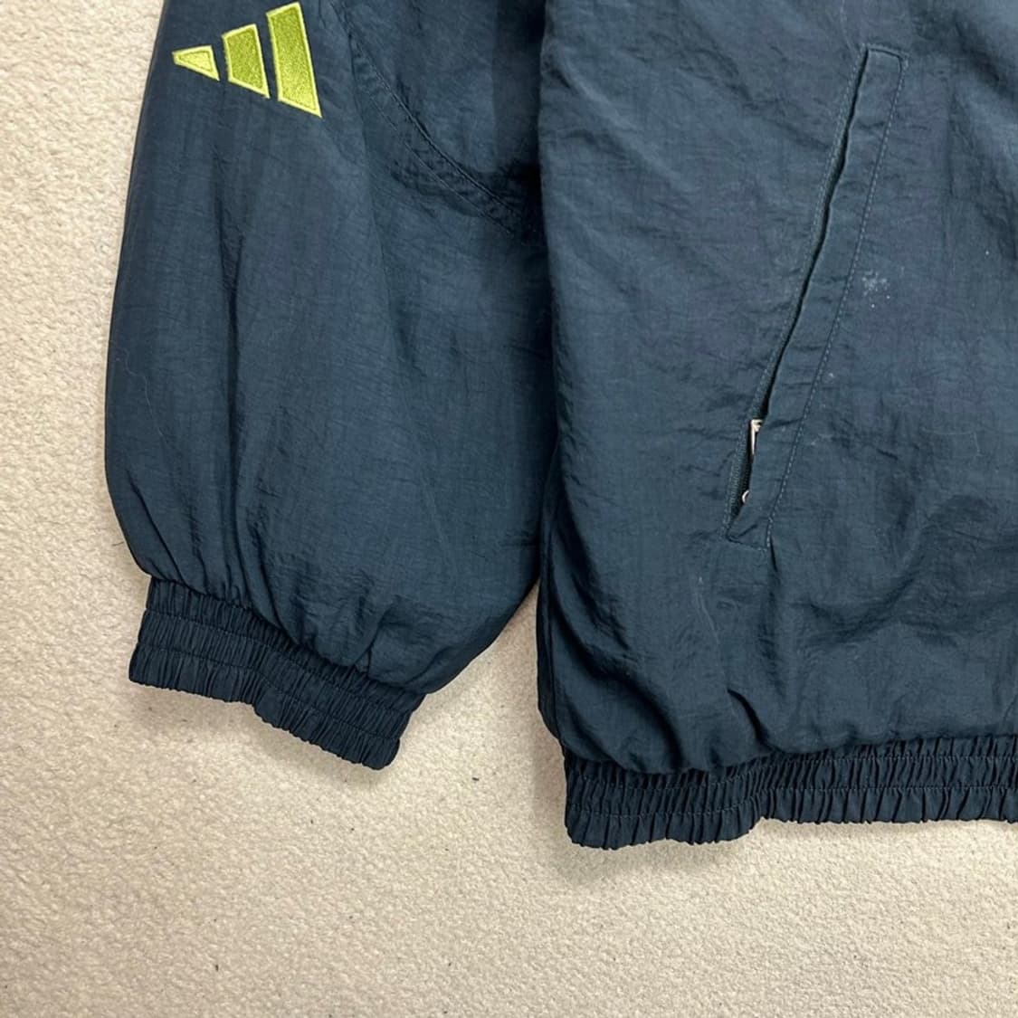 아디다스 올드스쿨 네이비 형광 후드 바람막이 점퍼 105 상품이미지3