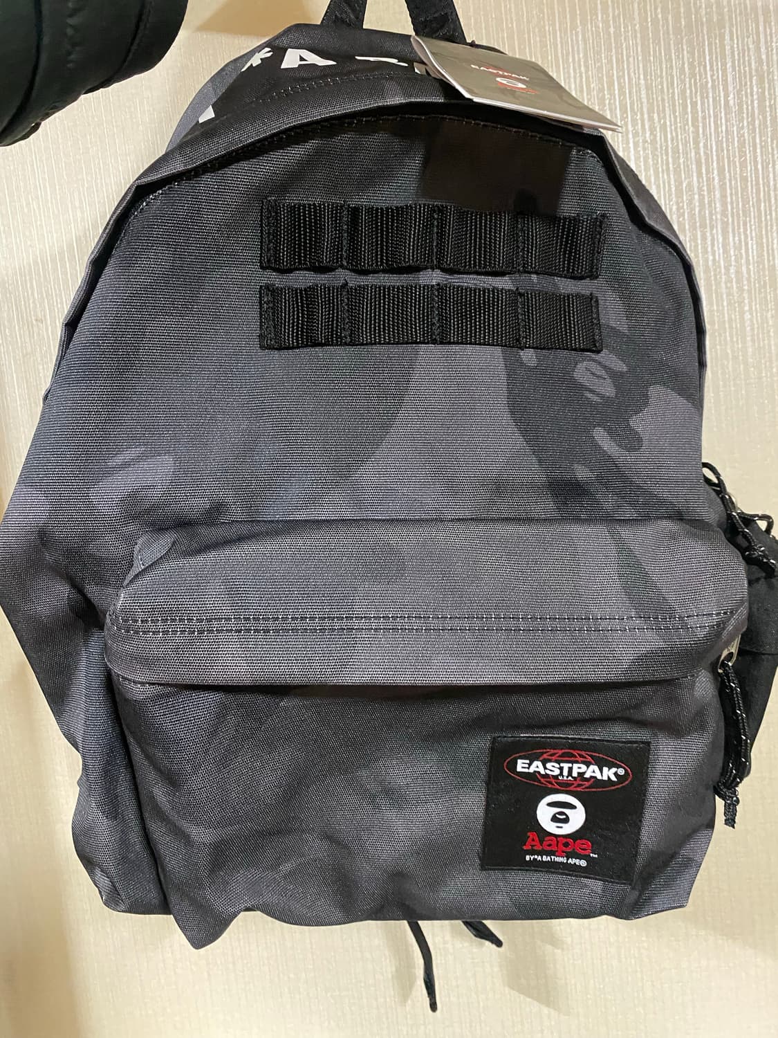 베이프 콜라보 한정판 백팩(새제품) 상품이미지4
