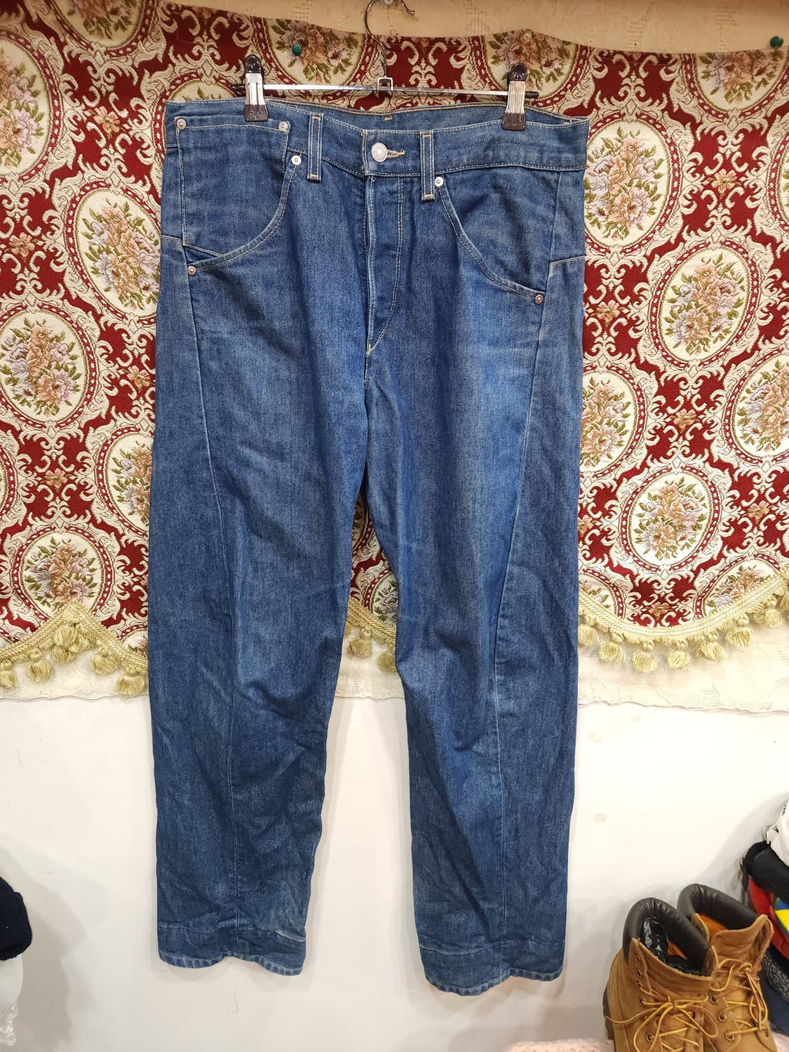 리바이스  엔지니어드 00s  데님팬츠

 상품이미지1