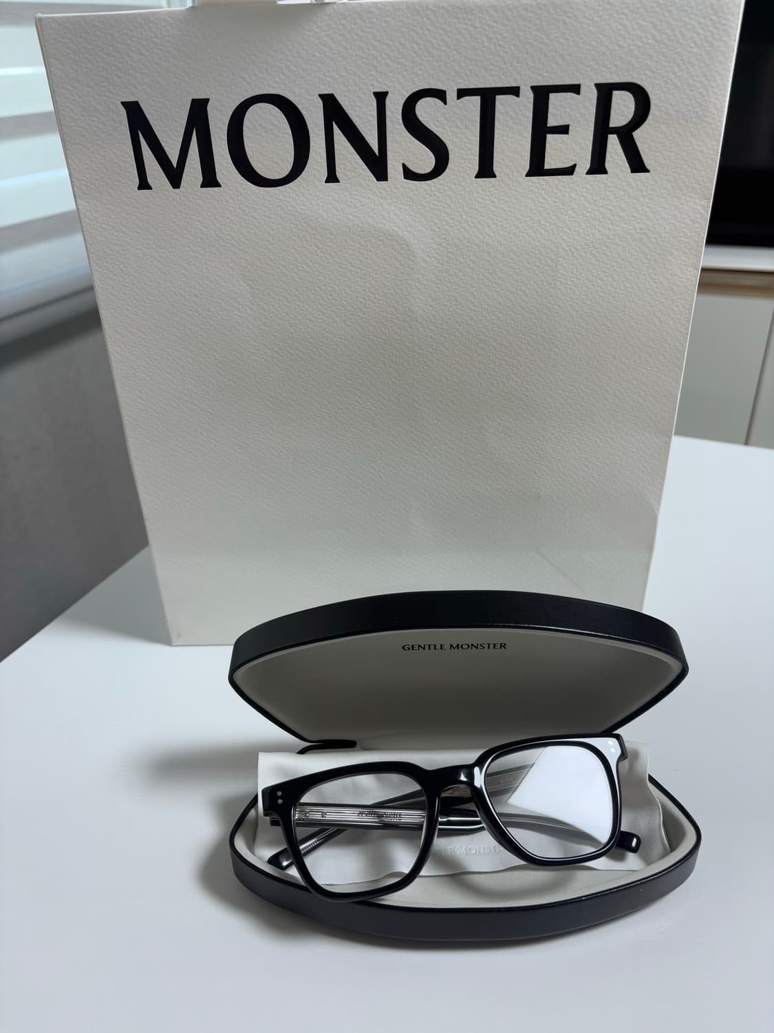 젠틀몬스터 안경 칼01 상품이미지2
