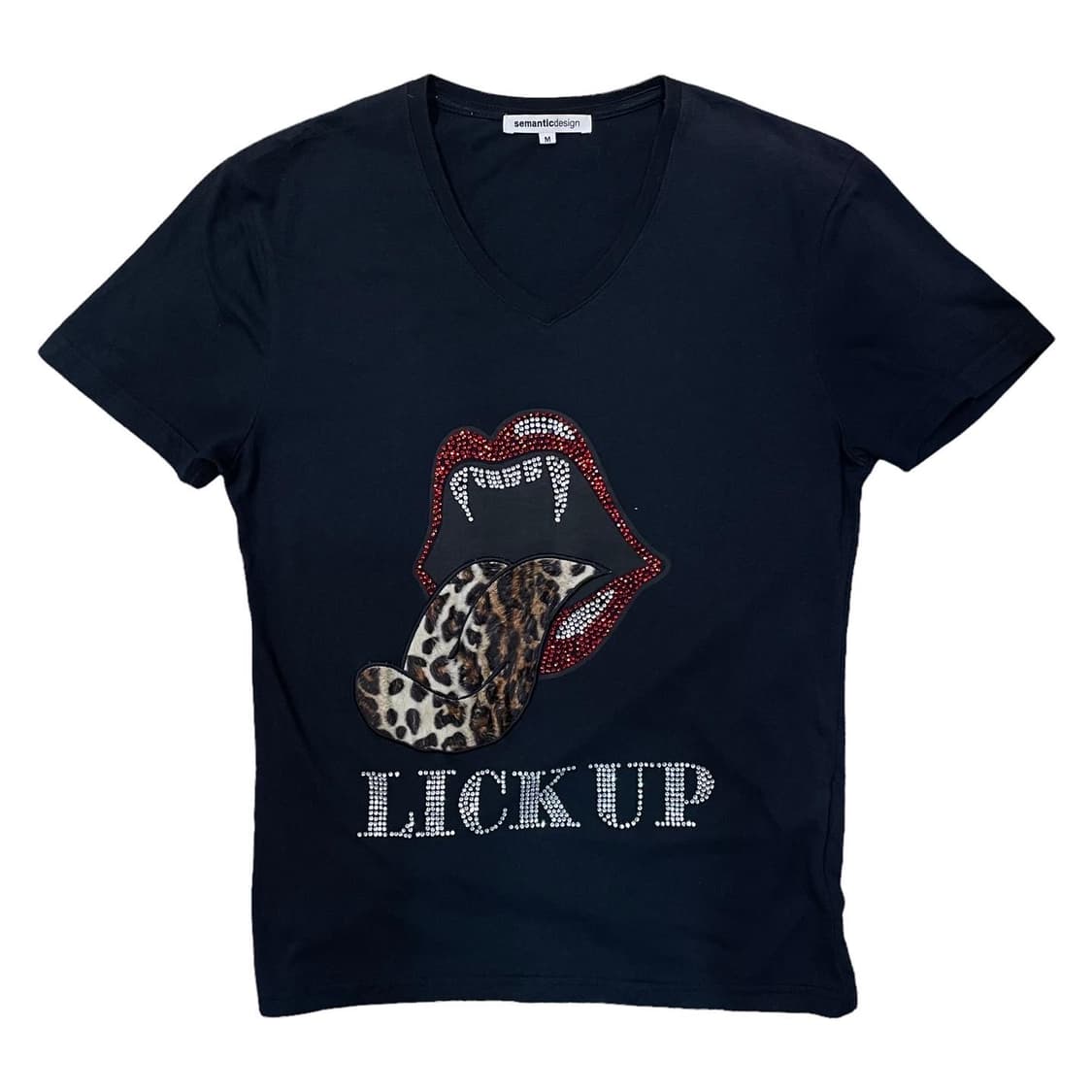 시멘틱 디자인 'LICK UP' 티셔츠 상품이미지1