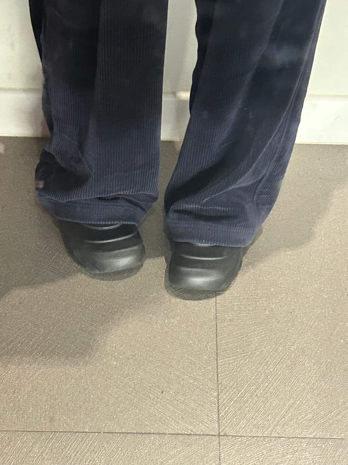 크록스 에코 스톰 미드나잇 m4 (230) 상품이미지2