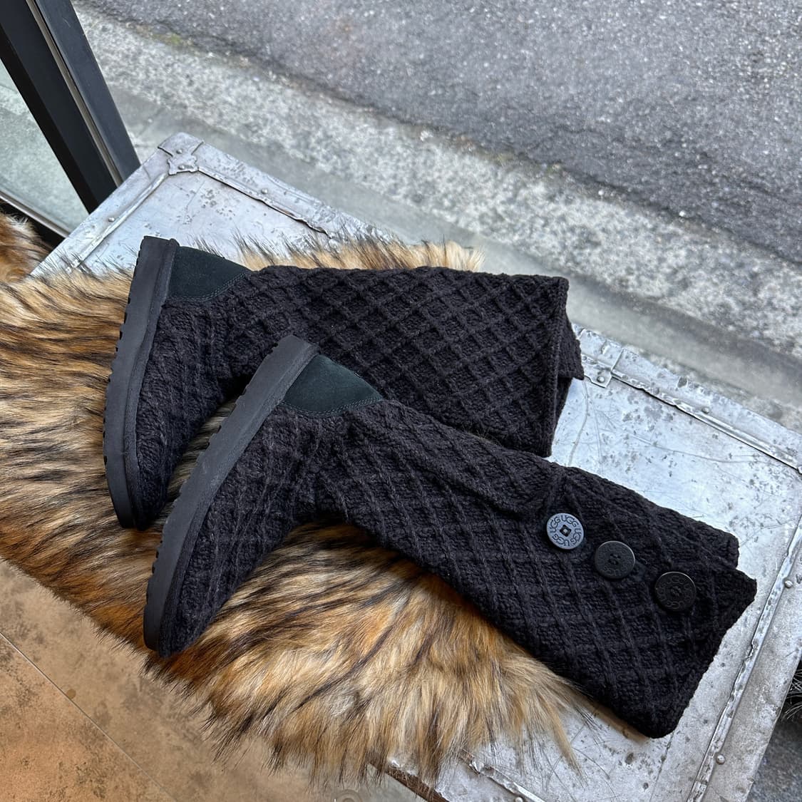 00s 블랙 와플 니트 카디 어그 부츠 상품이미지2