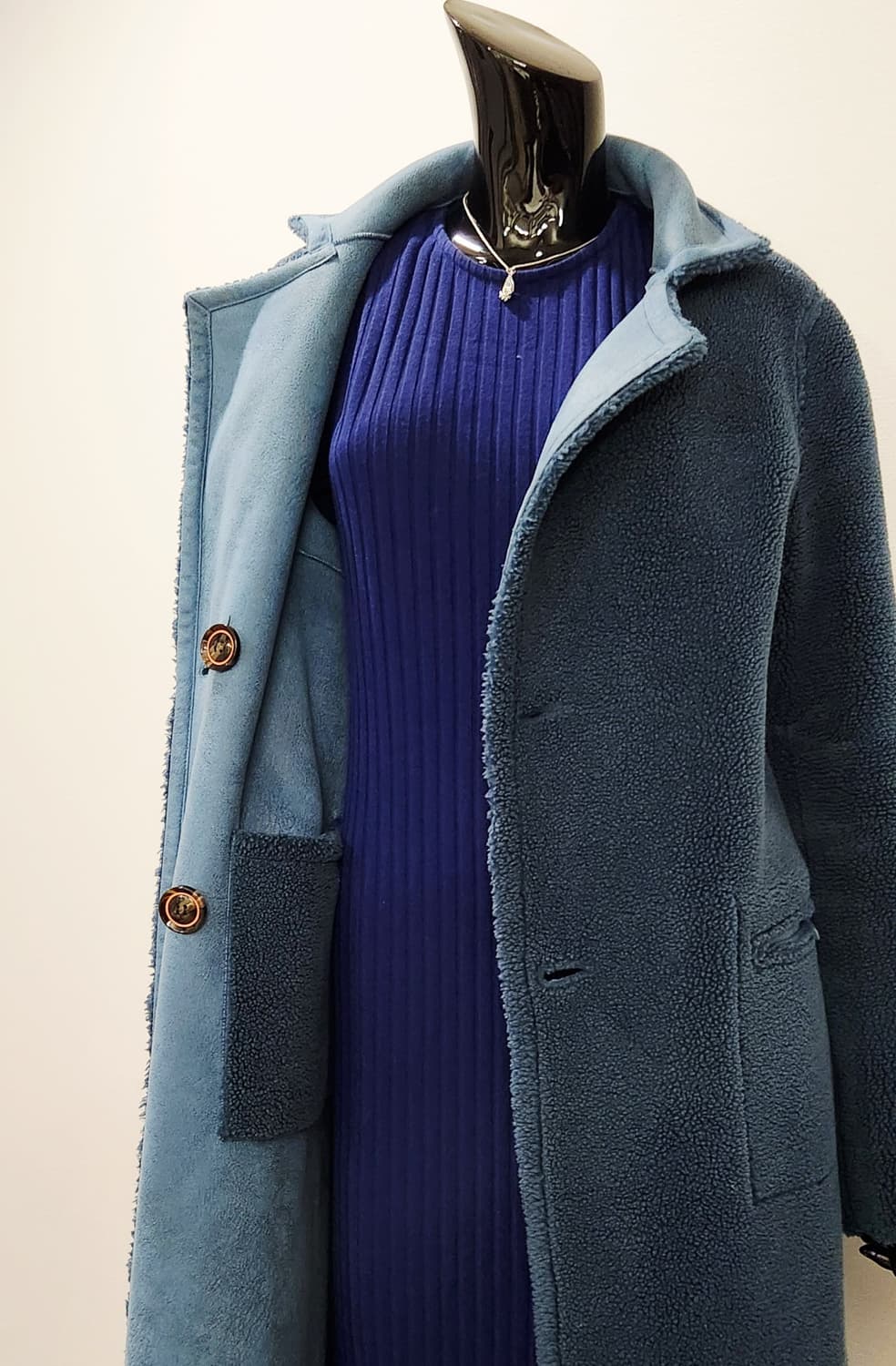 딥블루 양면 롱무스탕 상품이미지3