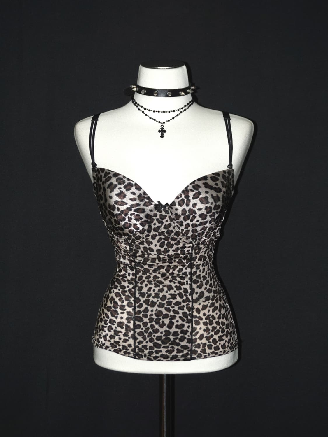 toned-down leopard top  상품이미지1