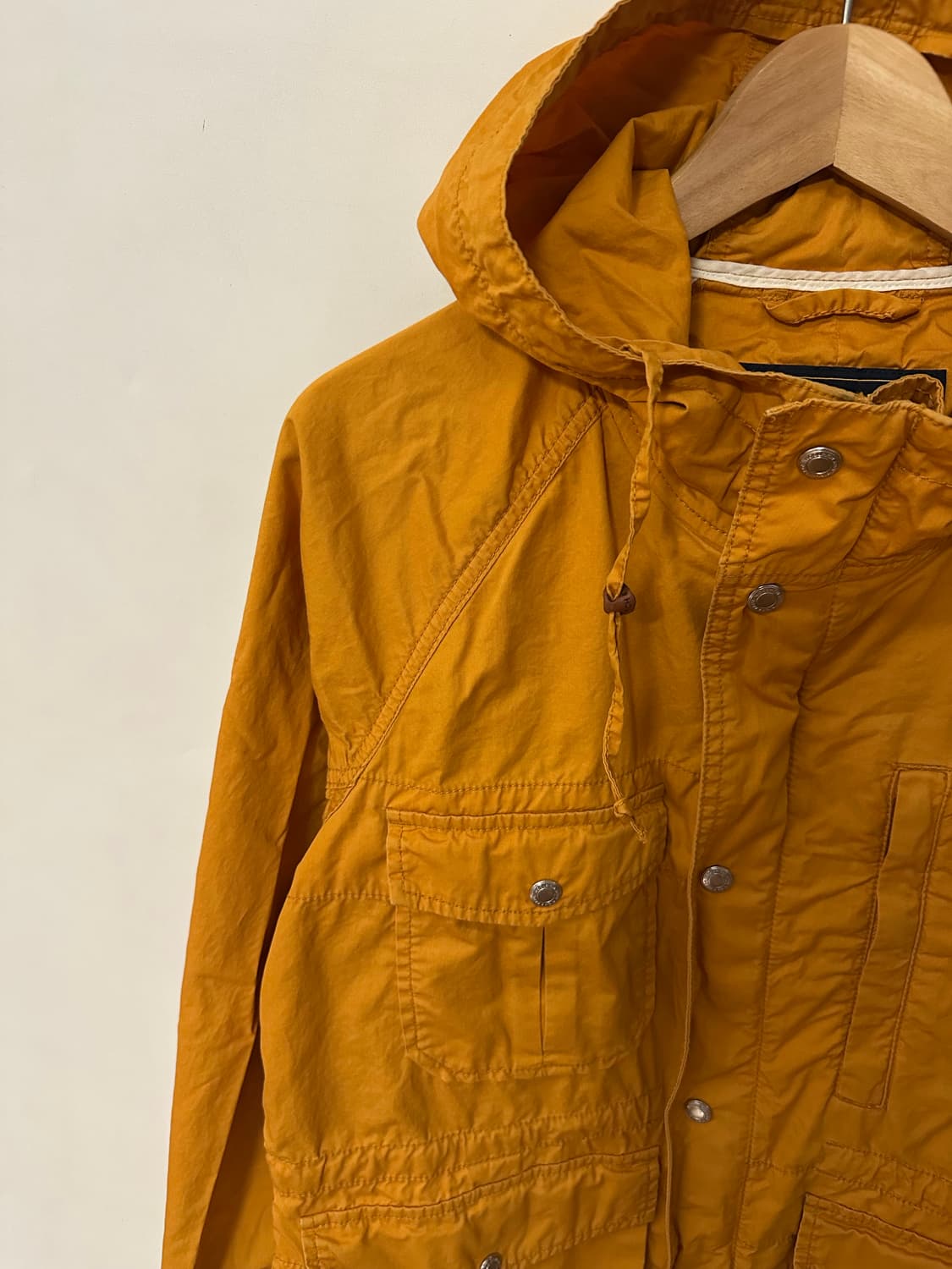 울리치 옐로우 색상의 후드 자켓 M 상품이미지2