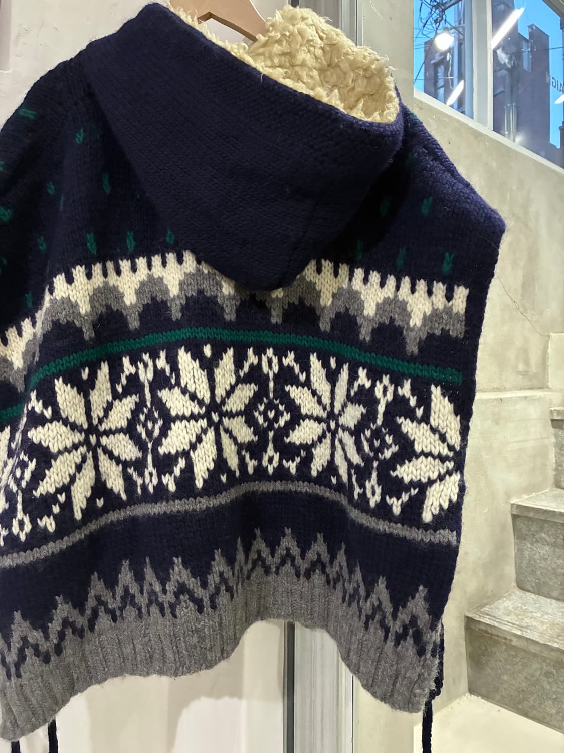 스나오 쿠와하라 니트 판초 상품이미지6