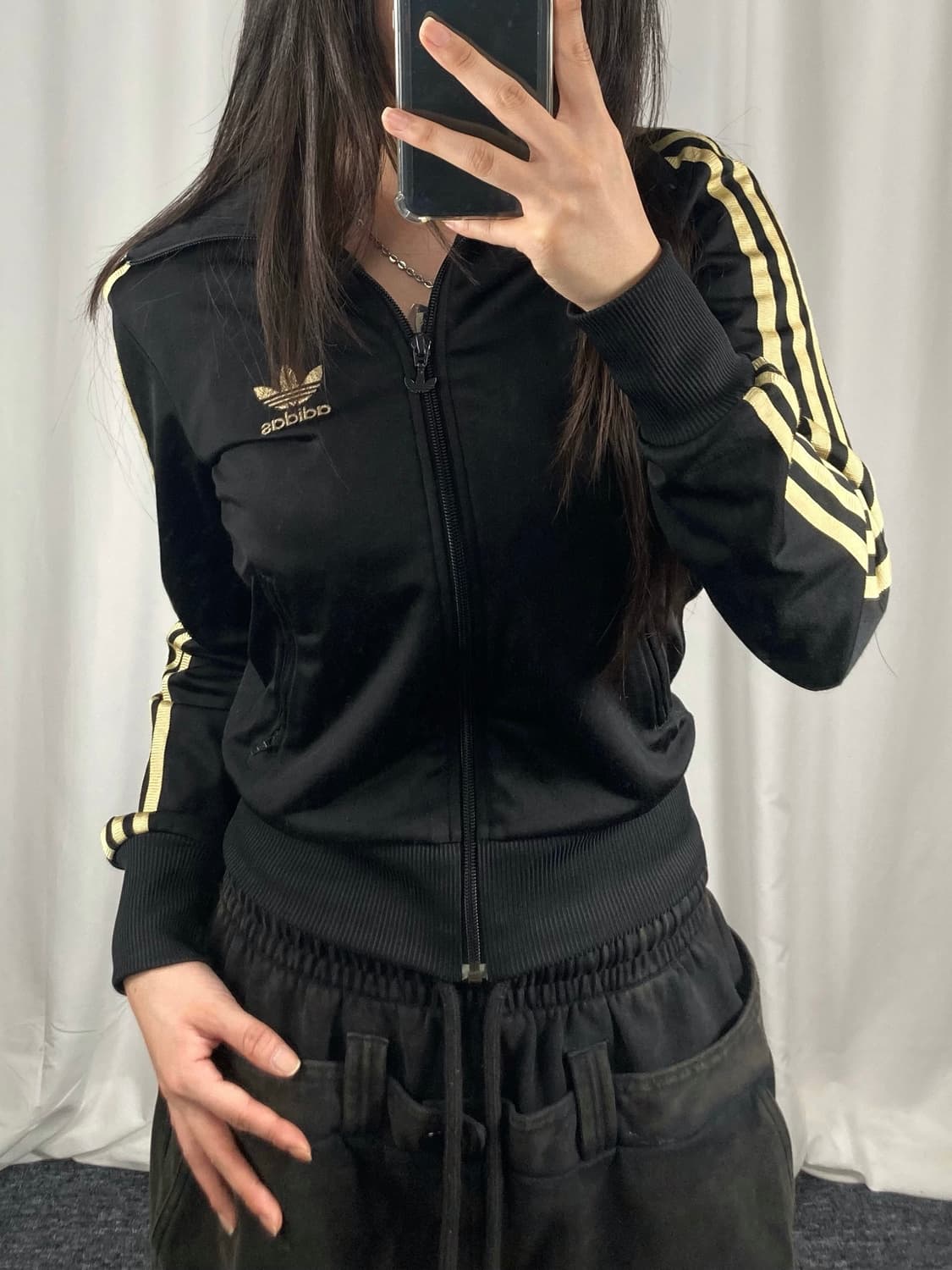 아디다스 블랙 골드 빅로고 져지 상품이미지2