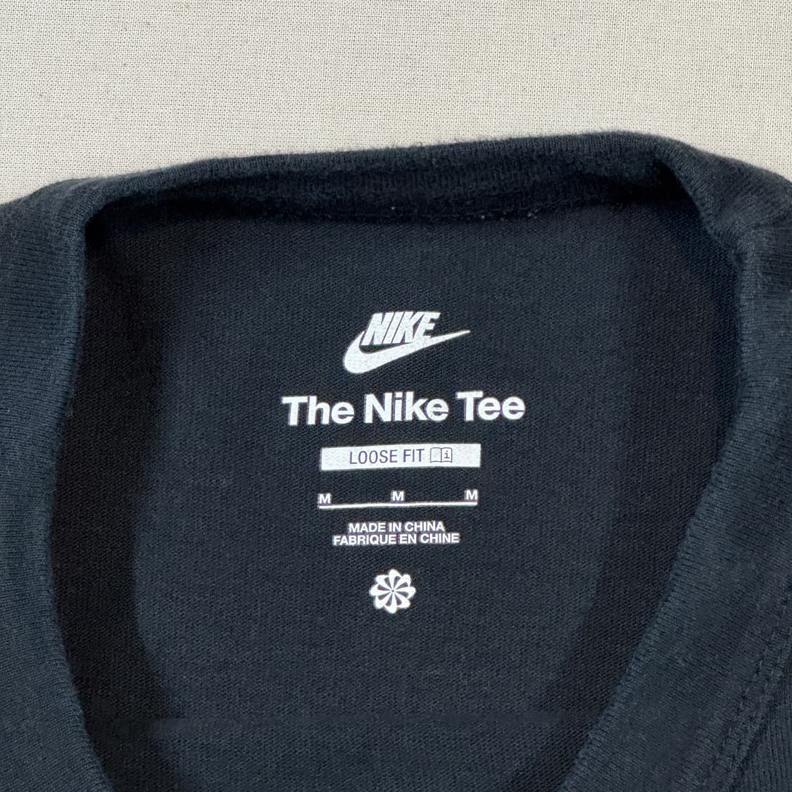 M) 나이키 루즈핏 센터로고 블랙 반팔 티셔츠 상품이미지6