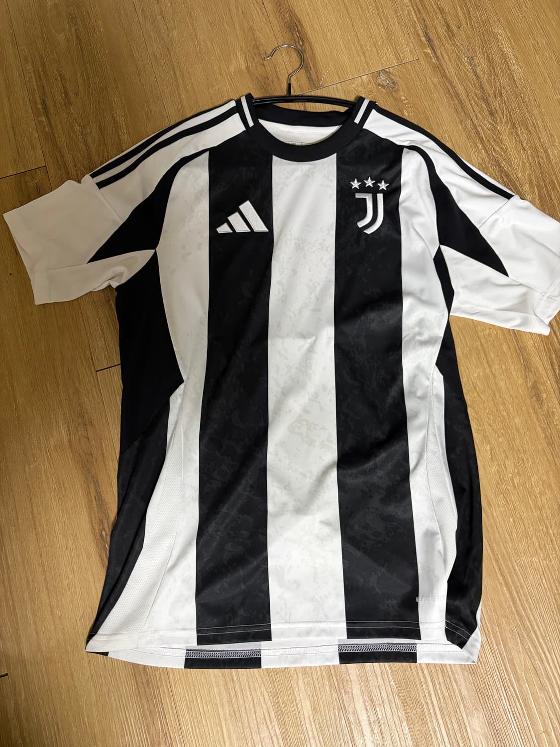 아디다스 유벤투스 2024/25 홈 저지 화이트 블랙 - KR 사이즈 ( 상품이미지1
