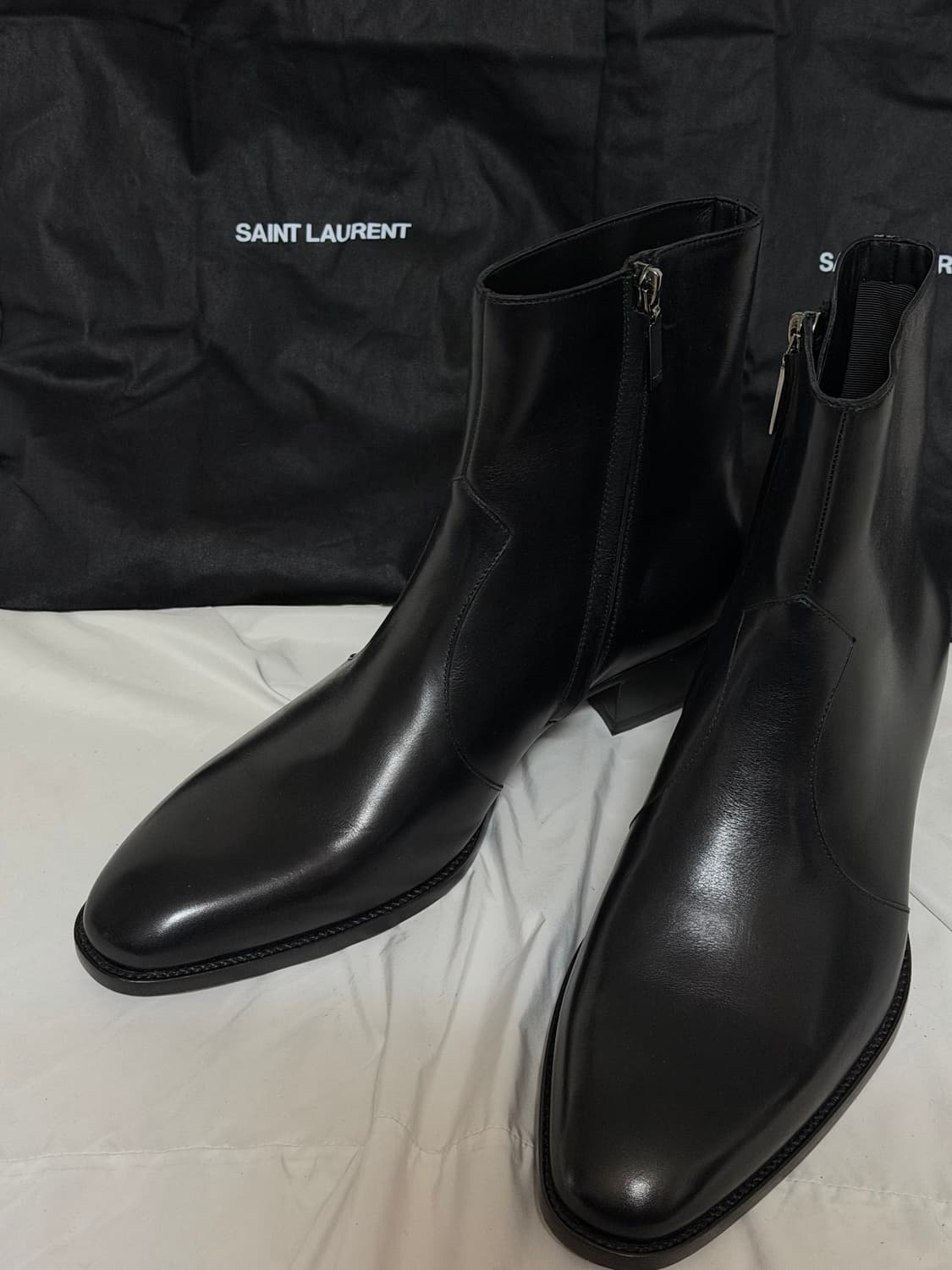 생로랑 레더 첼시 앵클 부츠 상품이미지2