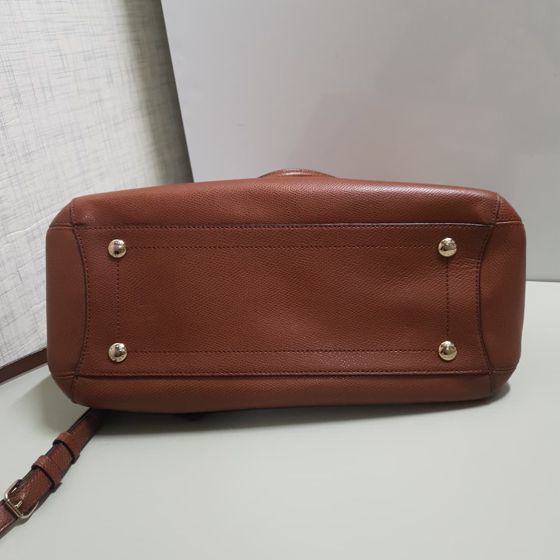 COACH 코치 뉴욕 사피아노 레더 가죽 토트백 숄더백 브라운 상품이미지5