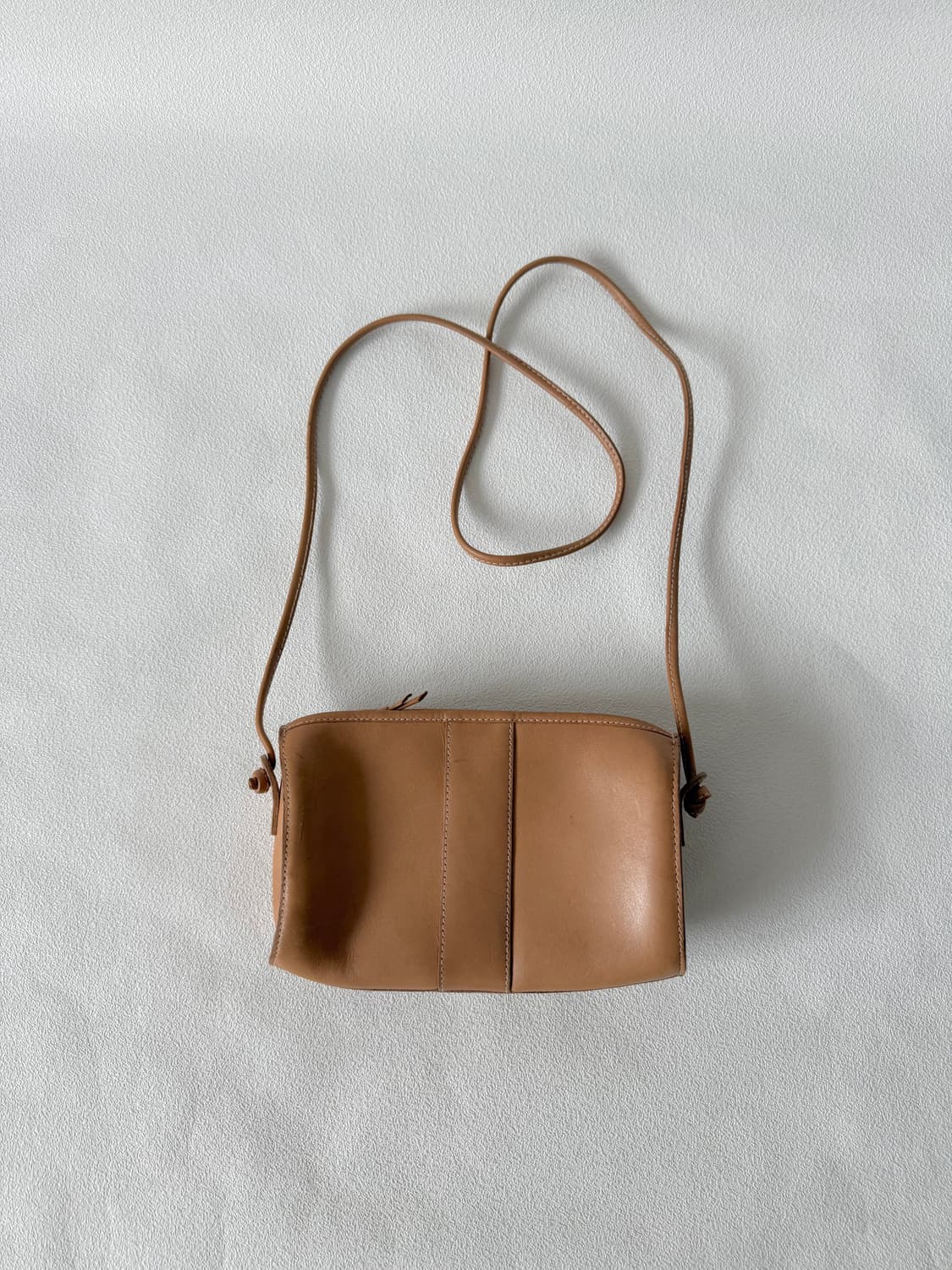 Pre owned 레더 미니 크로스백 상품이미지1