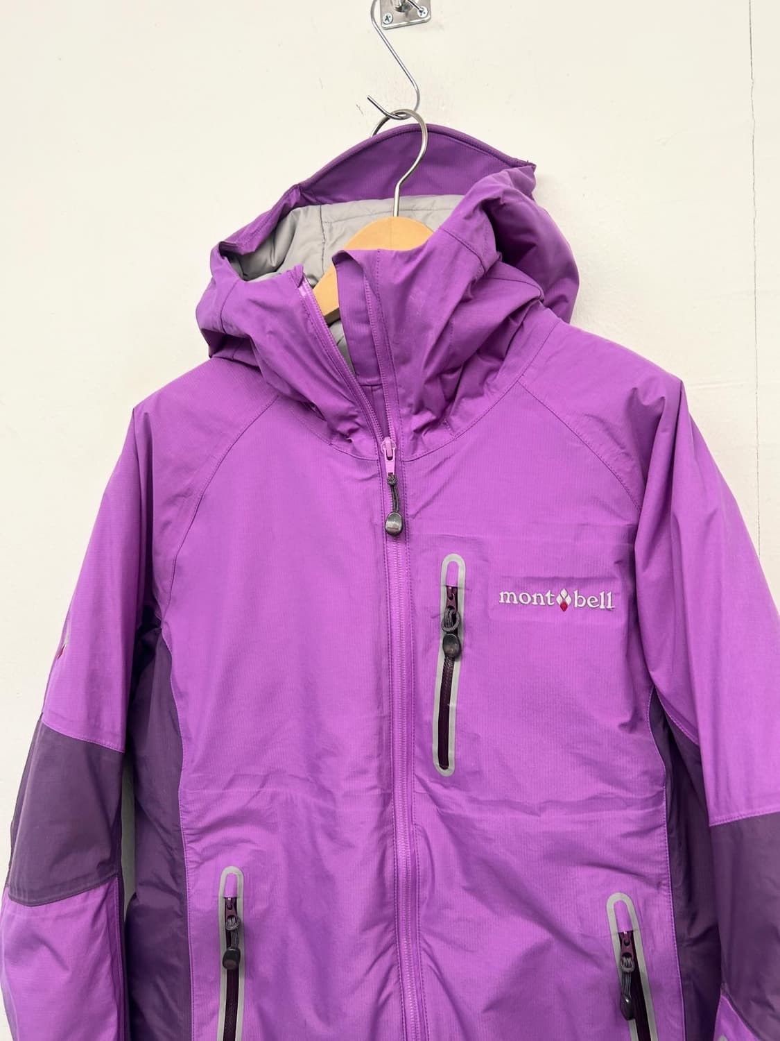 JPN 몽벨 동계 아웃도어 후드 자켓 상품이미지2